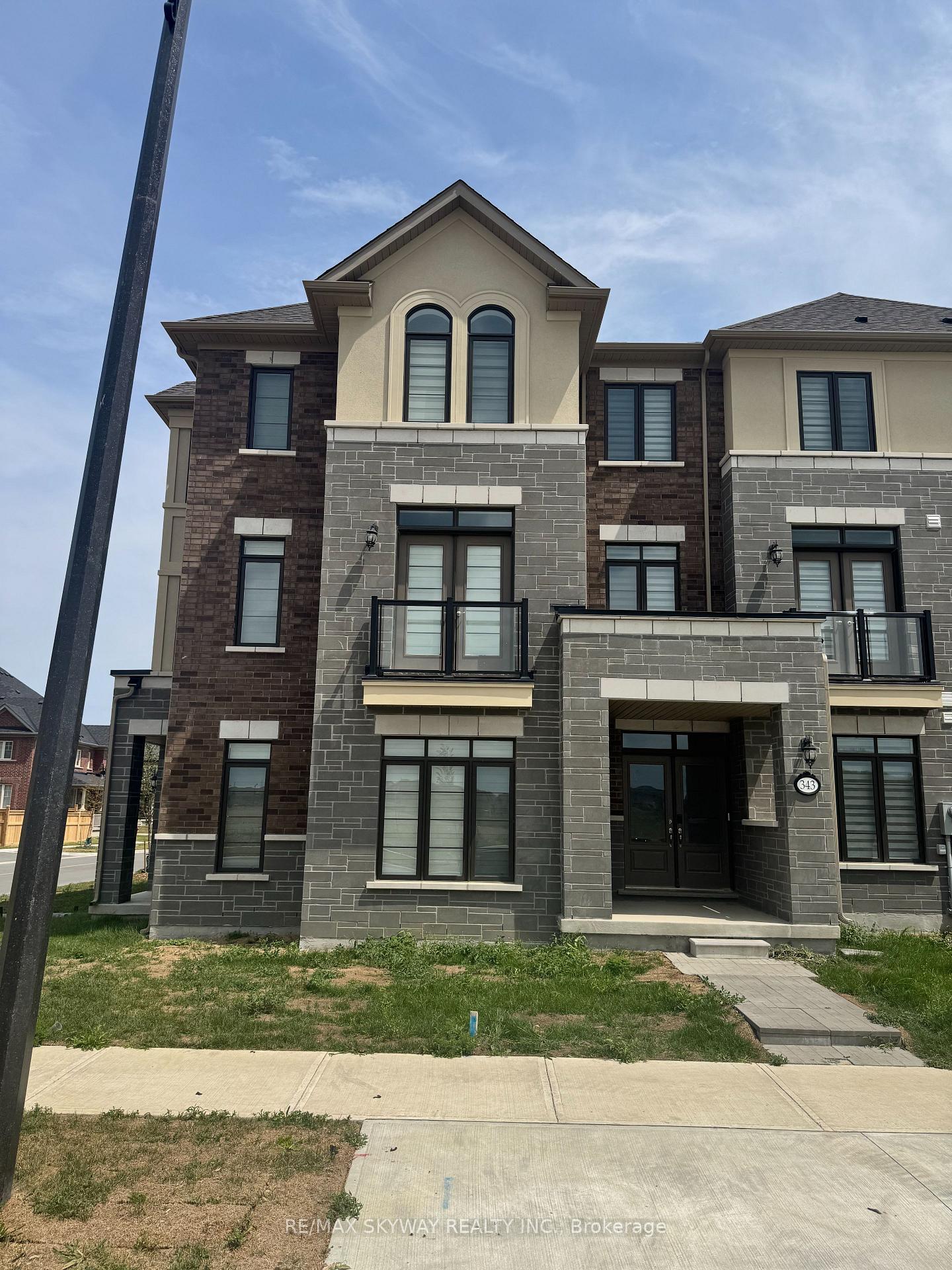 Photo 1 of 343 Inspire Boulevard, Brampton, Sandringham-Wellington North — HOMEH