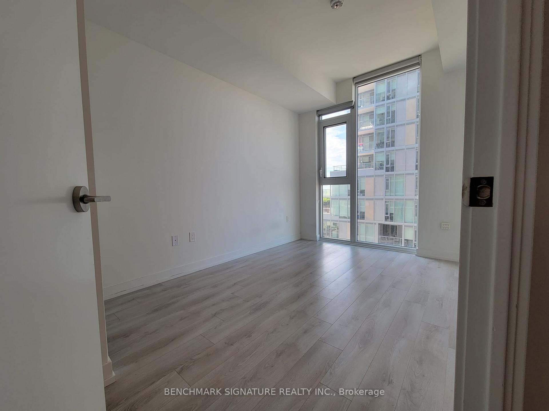 Photo 3 of Unit 603, 33 Helendale Avenue, Toronto, Yonge-Eglinton — HOMEH