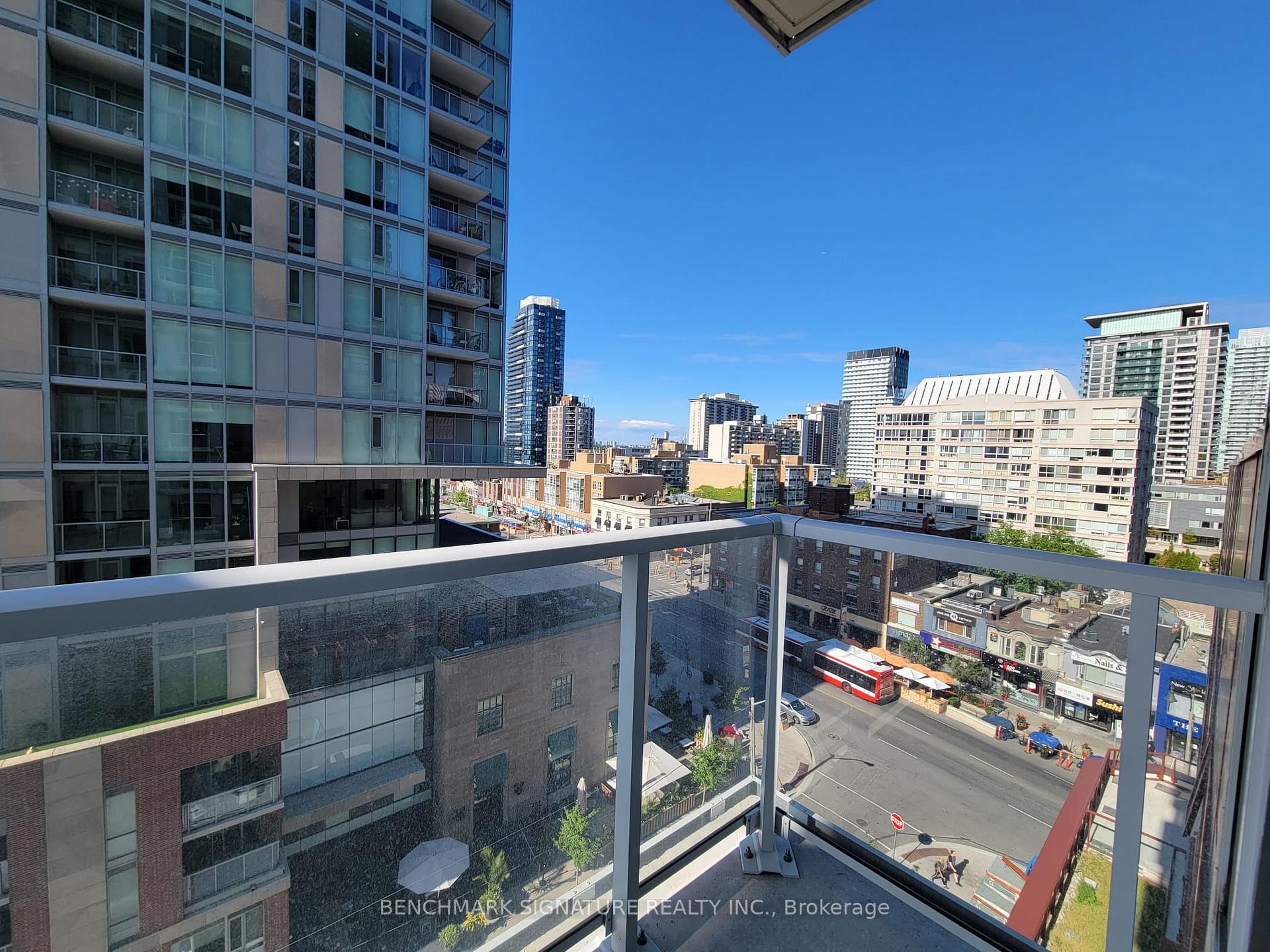 Photo 6 of Unit 603, 33 Helendale Avenue, Toronto, Yonge-Eglinton — HOMEH