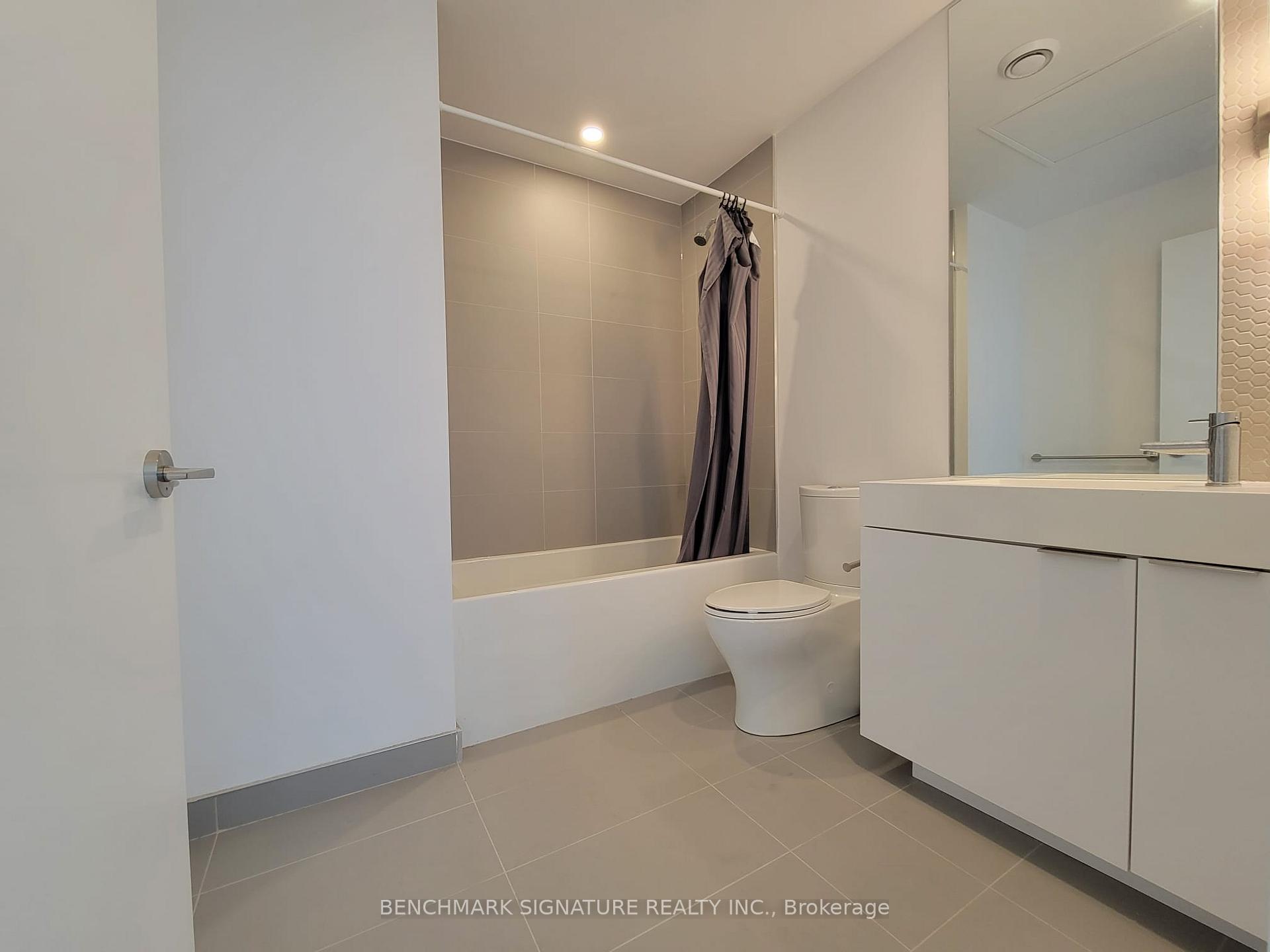 Photo 12 of Unit 603, 33 Helendale Avenue, Toronto, Yonge-Eglinton — HOMEH