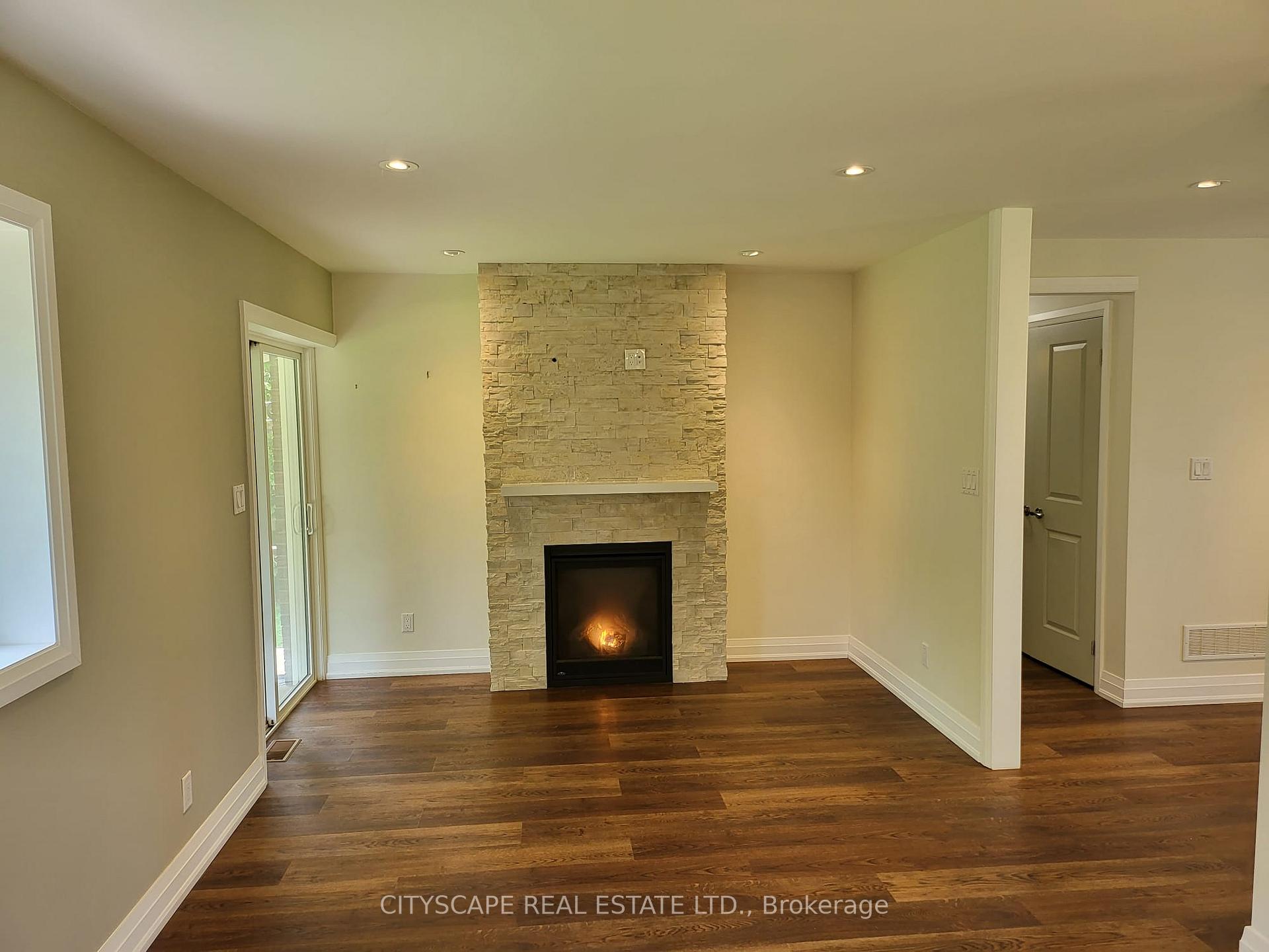 Photo 5 of 1605 Bowmanville Avenue, Clarington, Bowmanville — HOMEH
