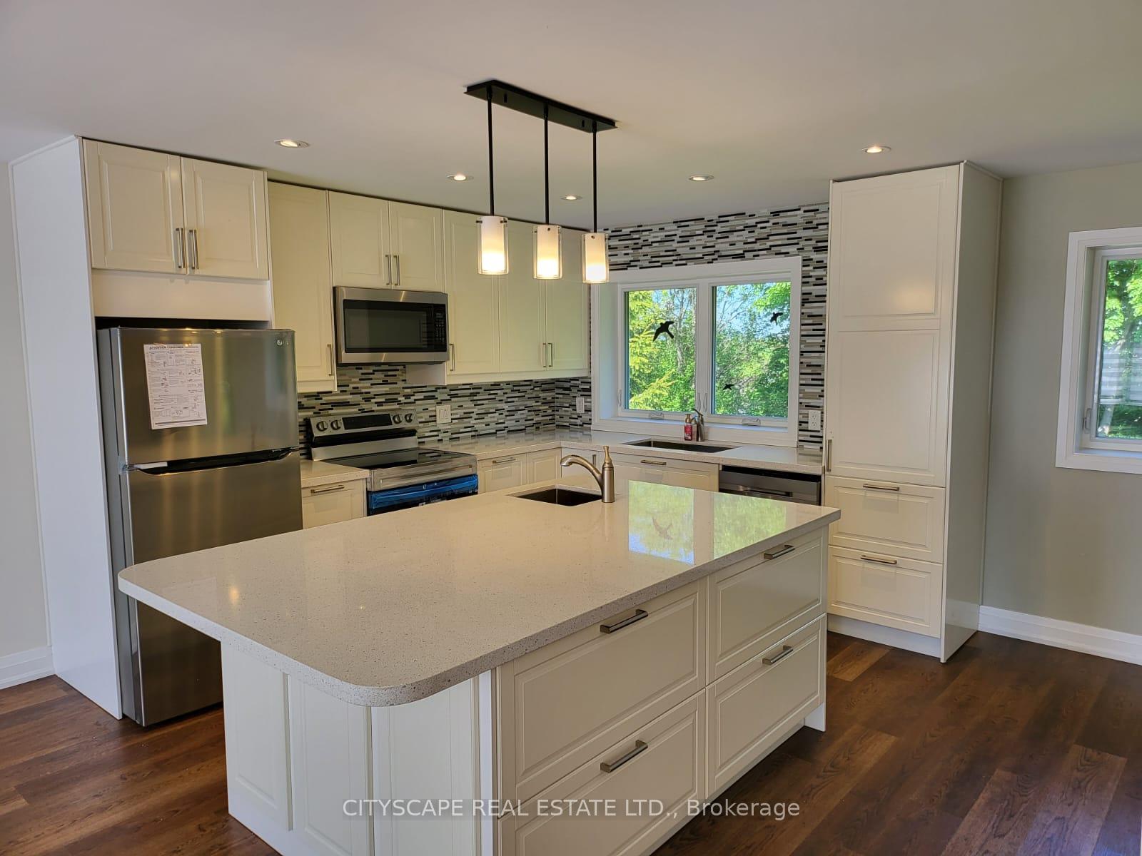 Photo 9 of 1605 Bowmanville Avenue, Clarington, Bowmanville — HOMEH