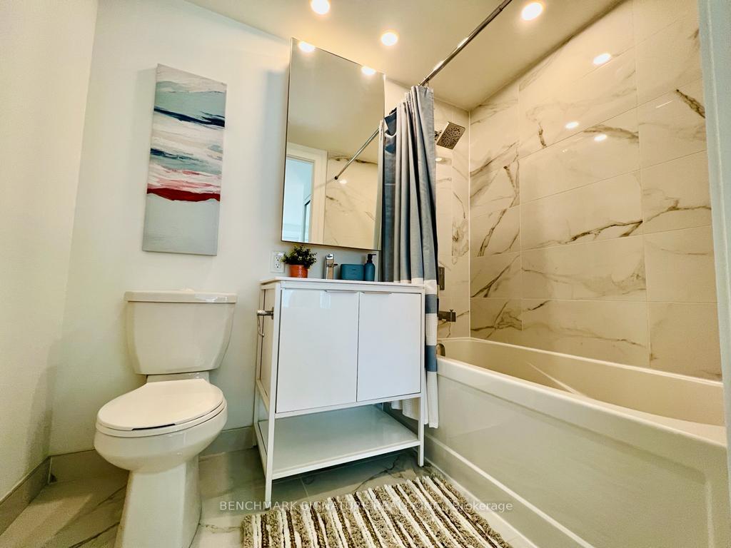 Photo 4 of Unit 802, 77 Shuter Street, Toronto, Church-Yonge Corridor — HOMEH
