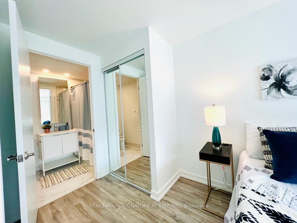 Photo 5 of Unit 802, 77 Shuter Street, Toronto, Church-Yonge Corridor — HOMEH