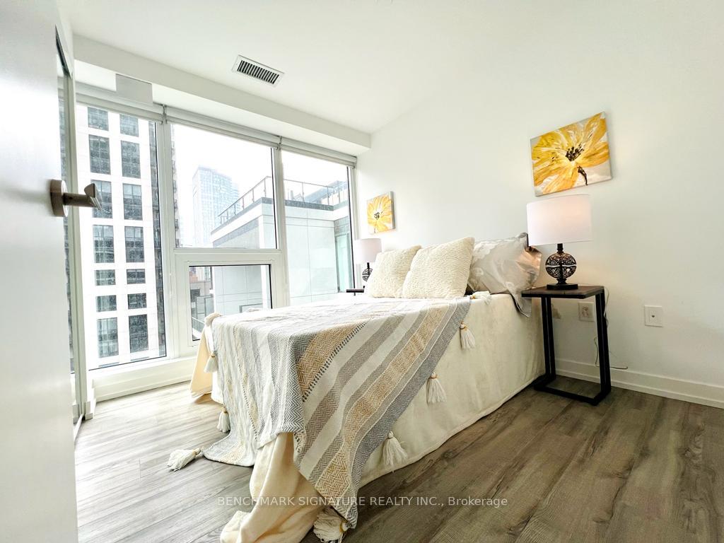 Photo 16 of Unit 802, 77 Shuter Street, Toronto, Church-Yonge Corridor — HOMEH