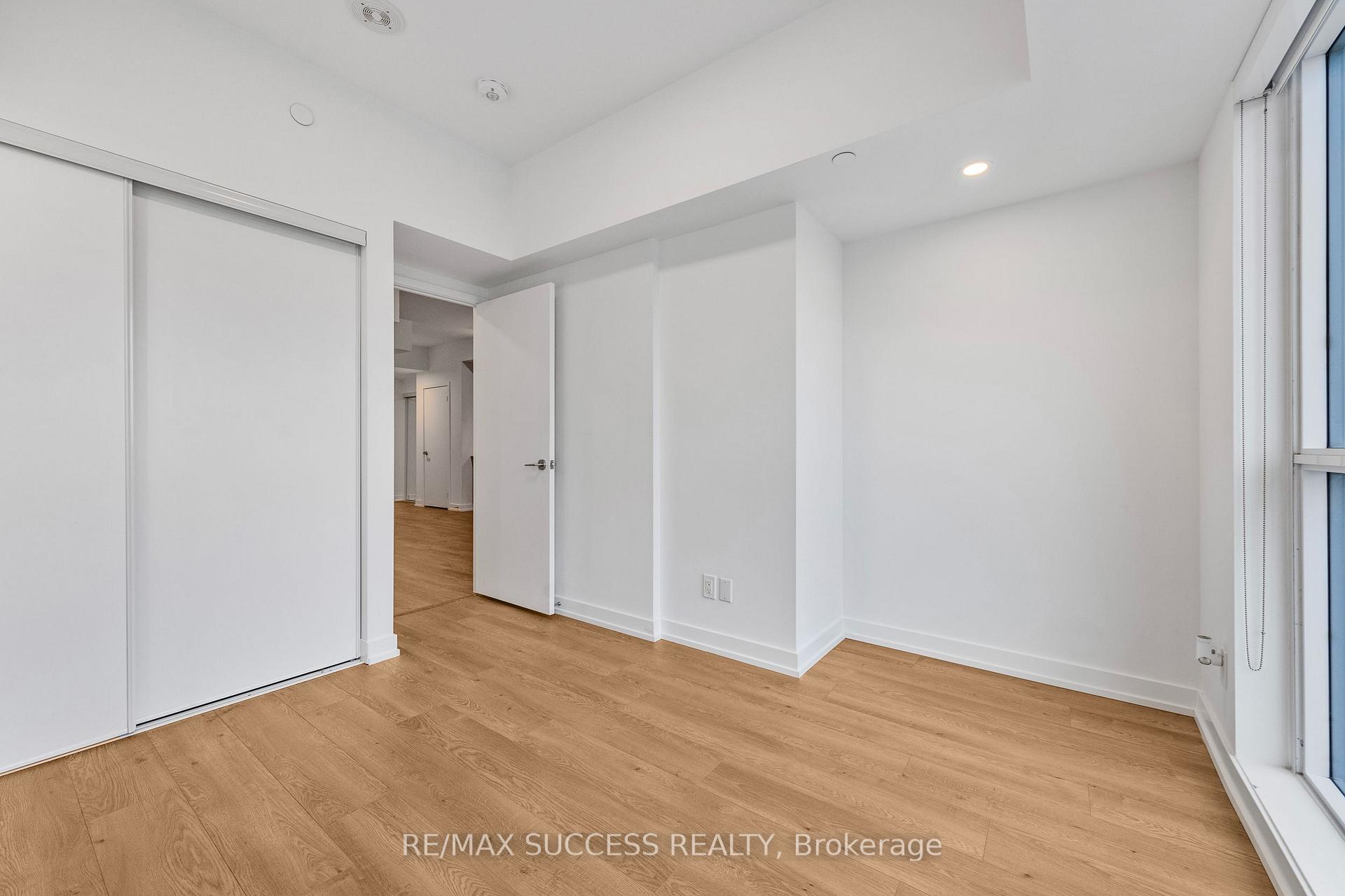 Photo 13 of Unit 718, 181 Sheppard Avenue E, North York, Willowdale East — HOMEH