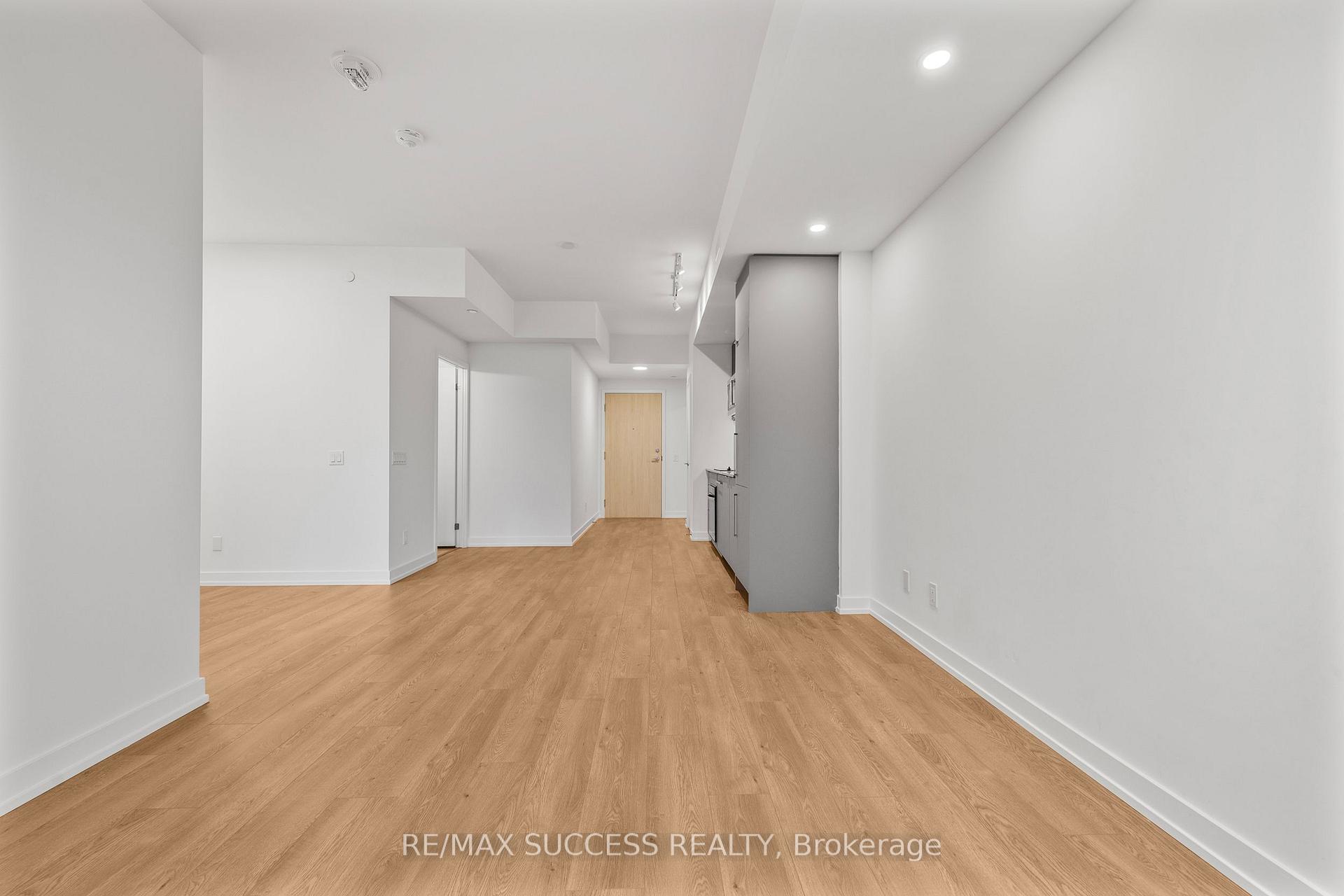 Photo 14 of Unit 718, 181 Sheppard Avenue E, North York, Willowdale East — HOMEH