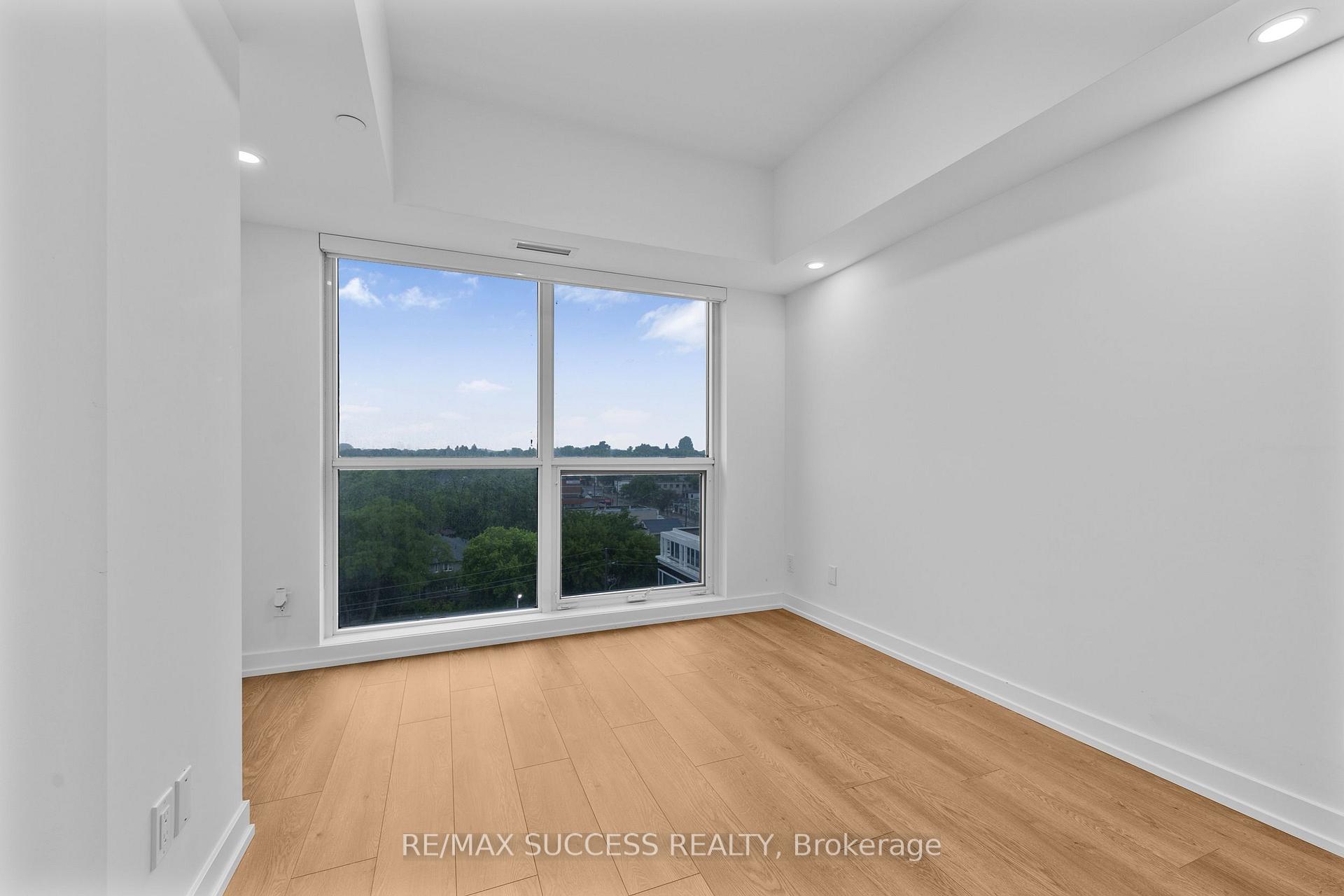 Photo 15 of Unit 718, 181 Sheppard Avenue E, North York, Willowdale East — HOMEH