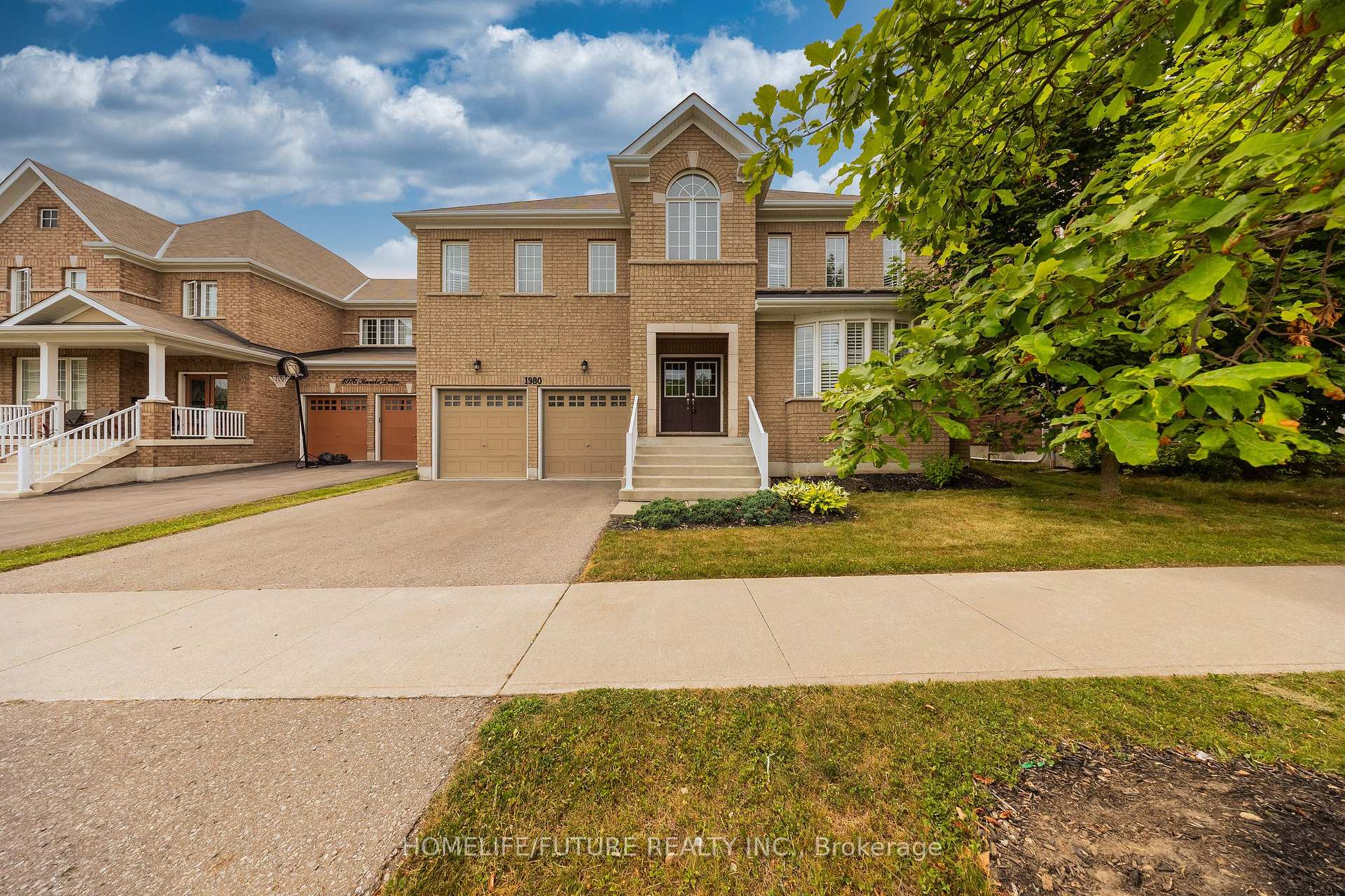 Front of 1980 Kurelo Drive