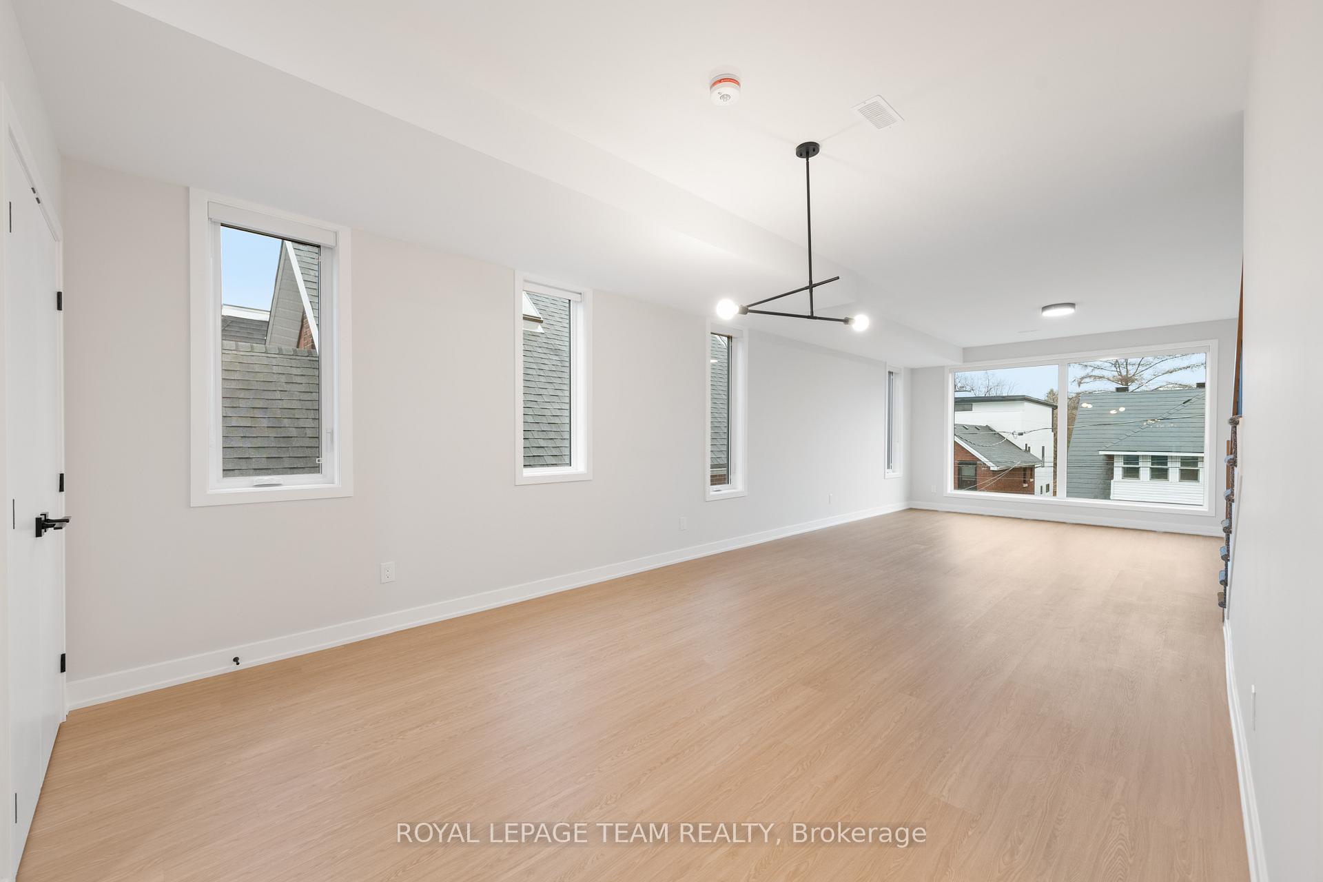 Photo 4 of Unit 3, 49 Grosvenor Avenue, Ottawa, Old Ottawa South — HOMEH