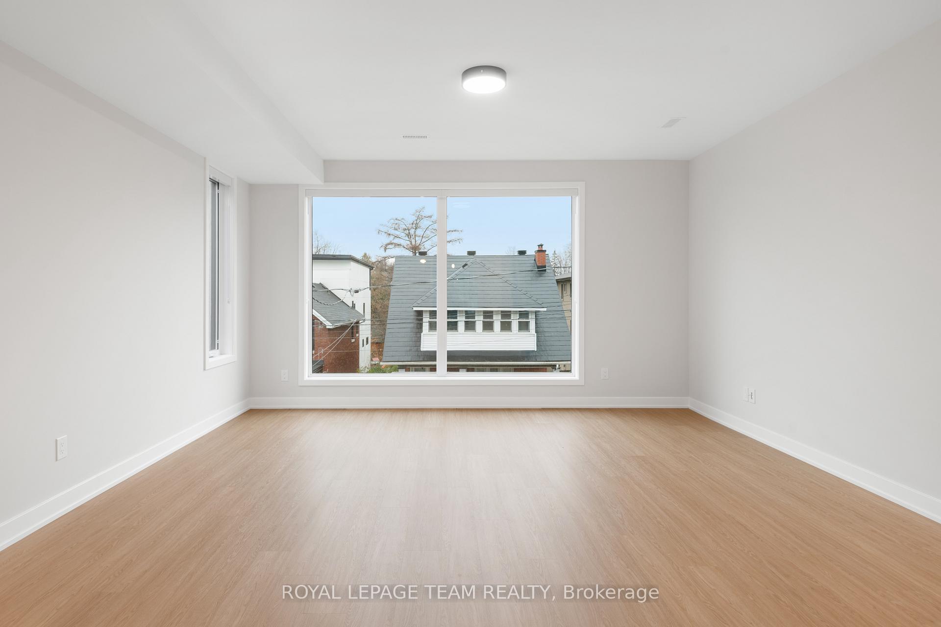 Photo 8 of Unit 3, 49 Grosvenor Avenue, Ottawa, Old Ottawa South — HOMEH