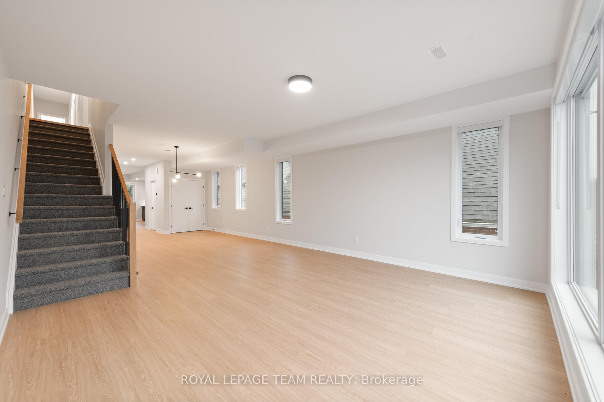 Photo 12 of Unit 3, 49 Grosvenor Avenue, Ottawa, Old Ottawa South — HOMEH