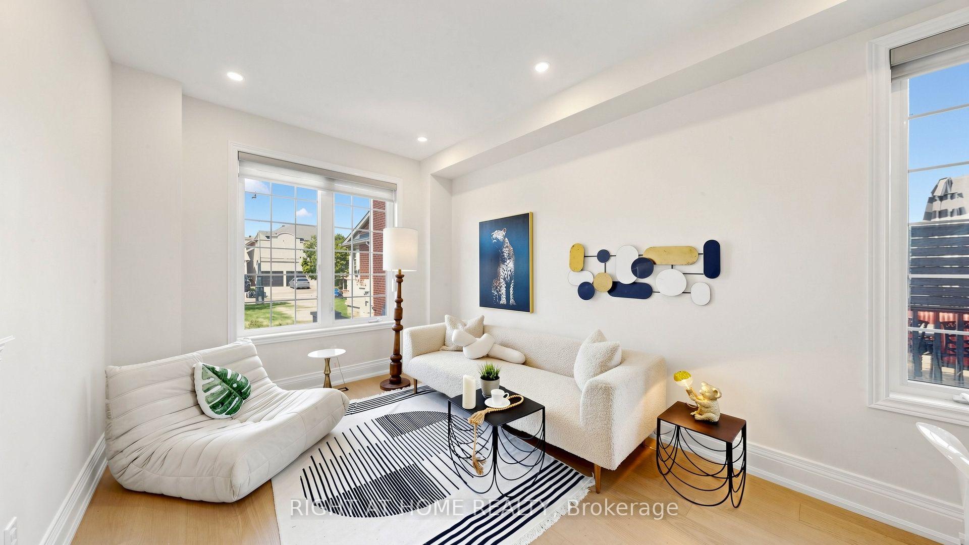 Photo 3 of 19 Heaney Court, Aurora, Bayview Northeast — HOMEH