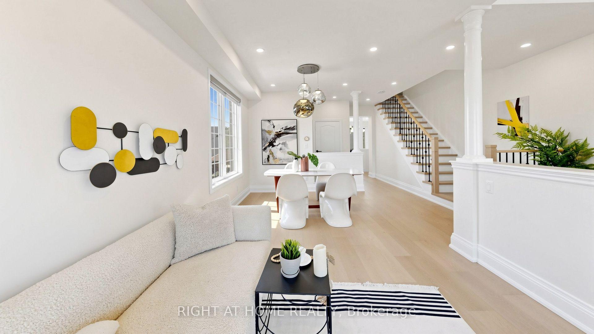 Photo 6 of 19 Heaney Court, Aurora, Bayview Northeast — HOMEH