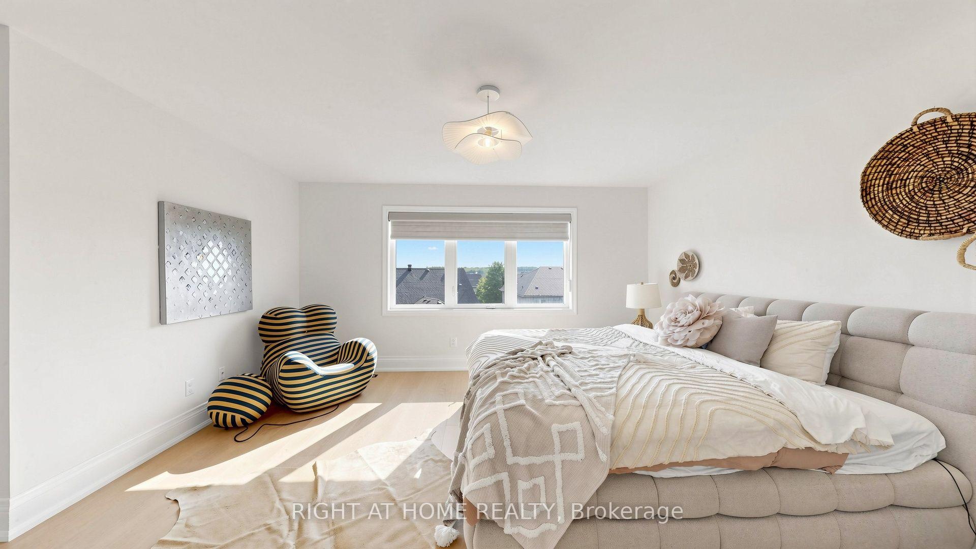 Photo 27 of 19 Heaney Court, Aurora, Bayview Northeast — HOMEH