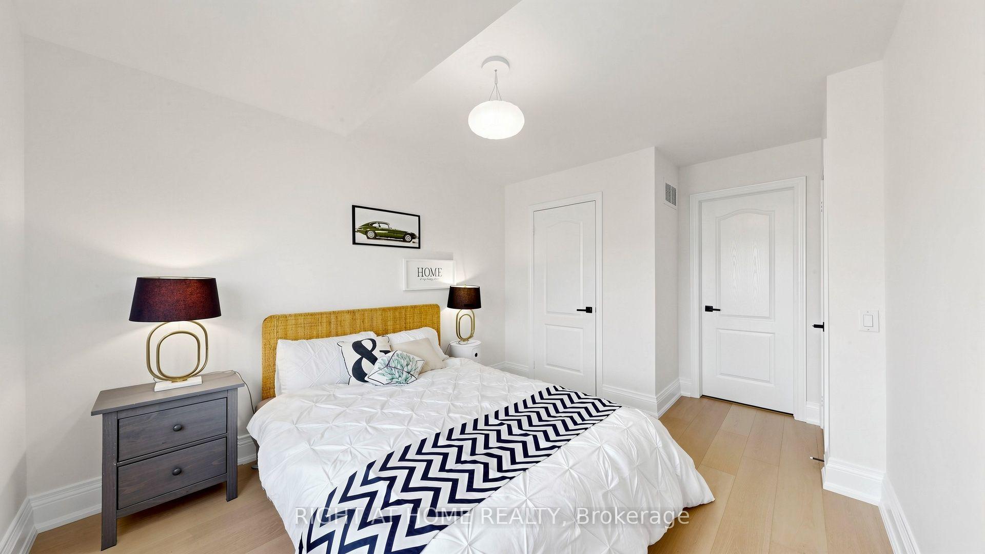 Photo 34 of 19 Heaney Court, Aurora, Bayview Northeast — HOMEH