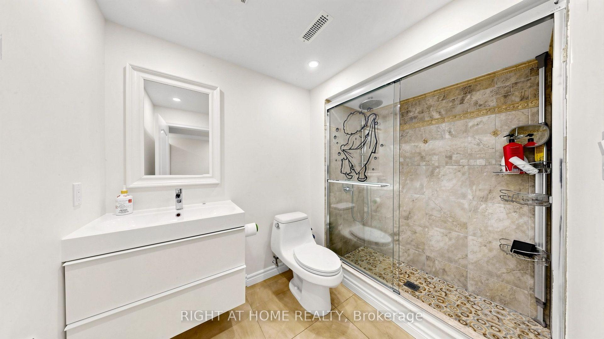 Photo 42 of 19 Heaney Court, Aurora, Bayview Northeast — HOMEH