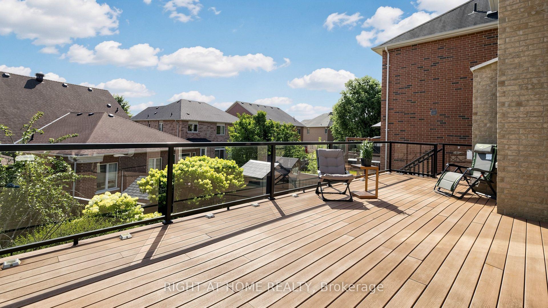 Photo 45 of 19 Heaney Court, Aurora, Bayview Northeast — HOMEH