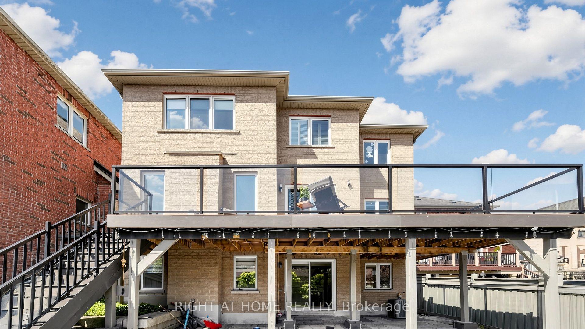 Photo 46 of 19 Heaney Court, Aurora, Bayview Northeast — HOMEH