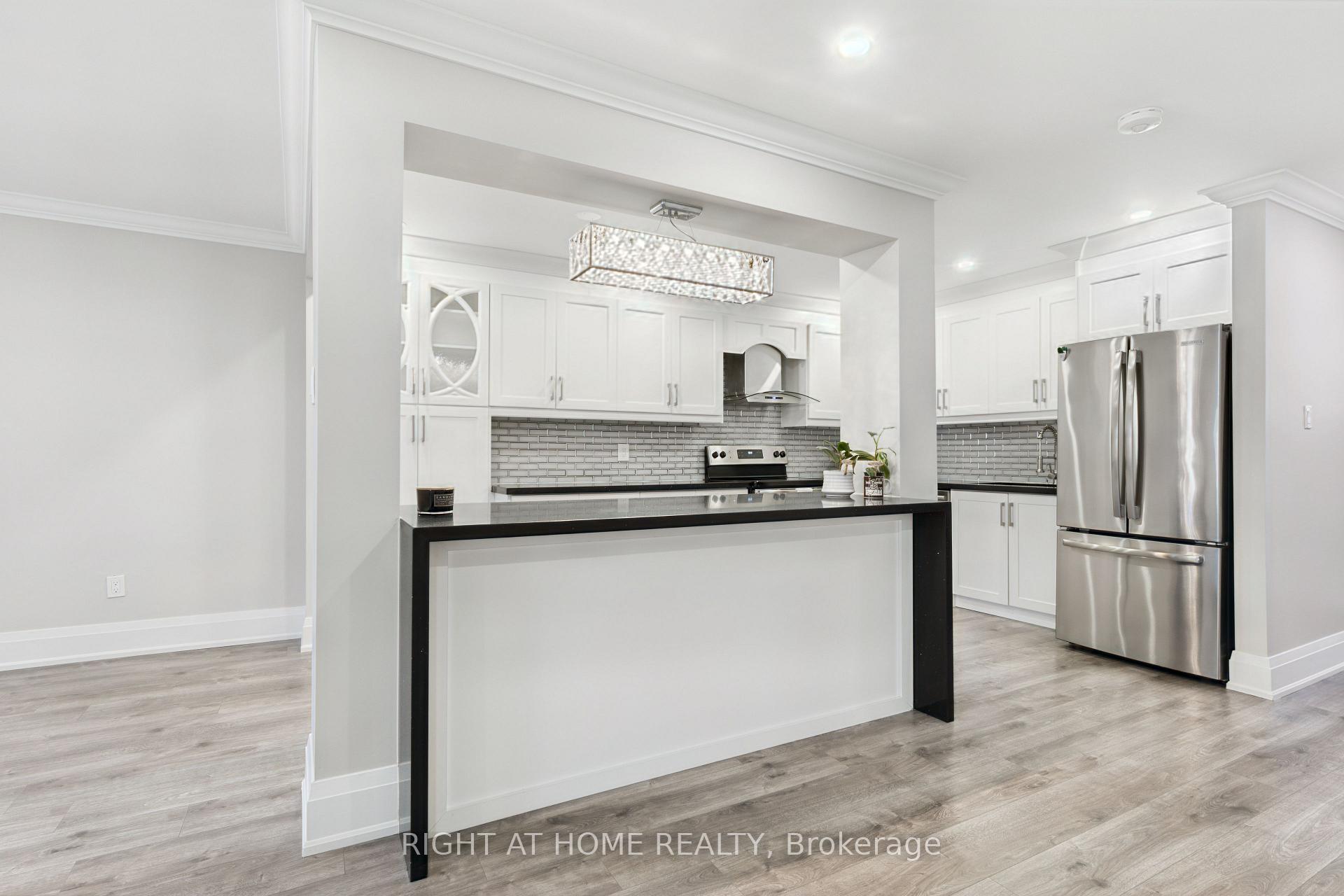Photo 8 of Unit 2, 4191 Longmoor Drive, Burlington, Shoreacres — HOMEH