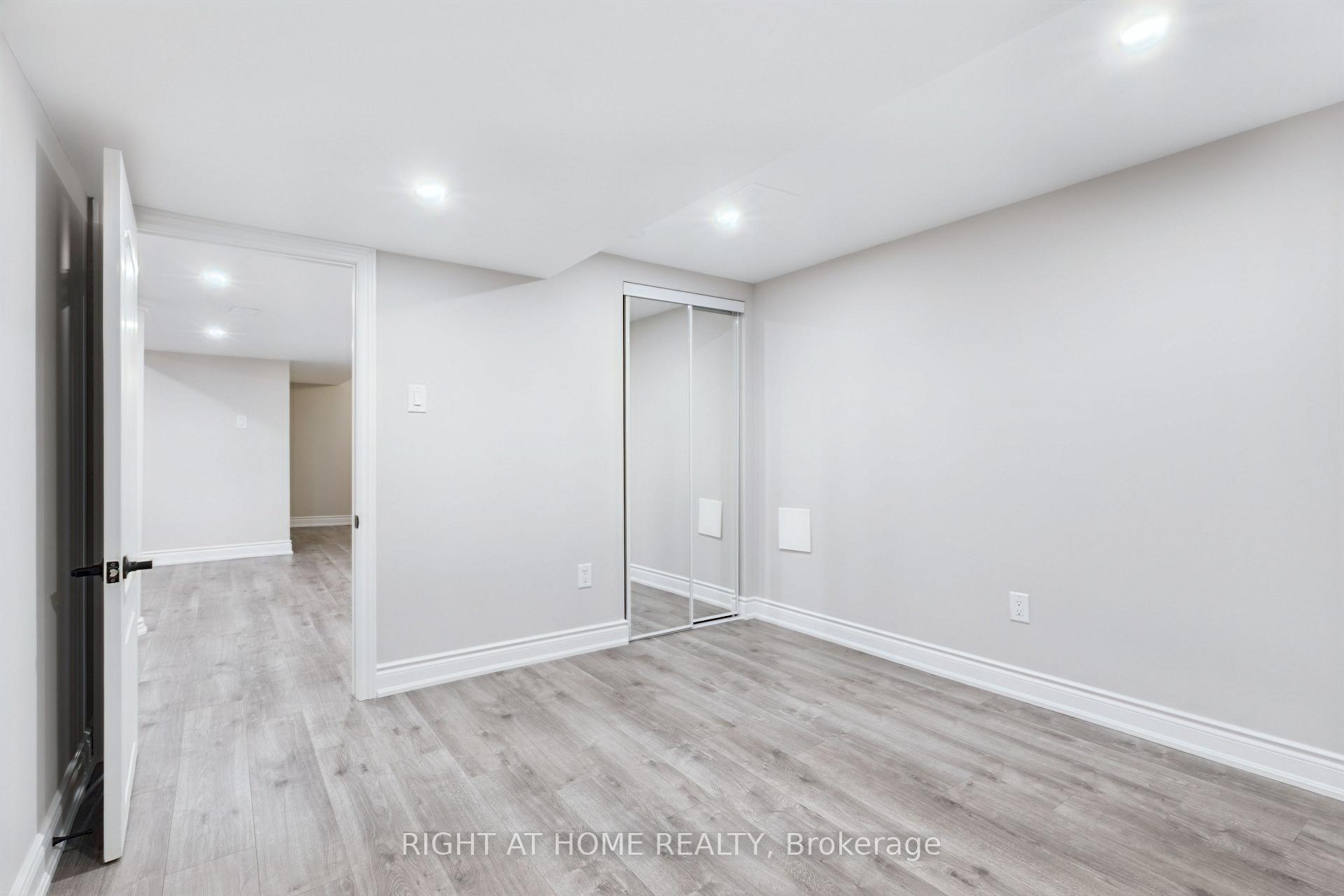 Photo 27 of Unit 2, 4191 Longmoor Drive, Burlington, Shoreacres — HOMEH