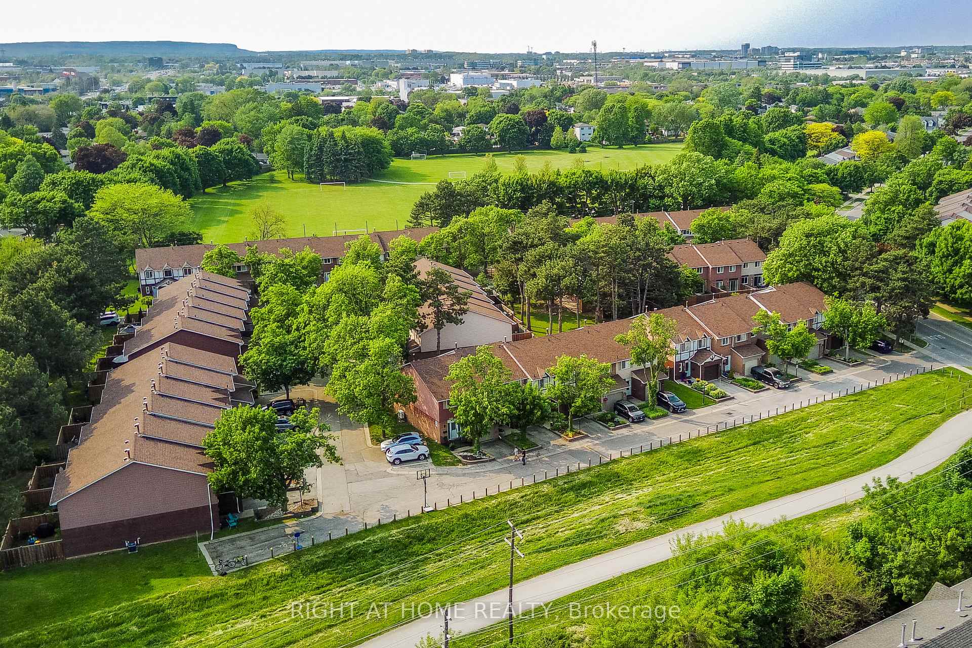 Photo 31 of Unit 2, 4191 Longmoor Drive, Burlington, Shoreacres — HOMEH