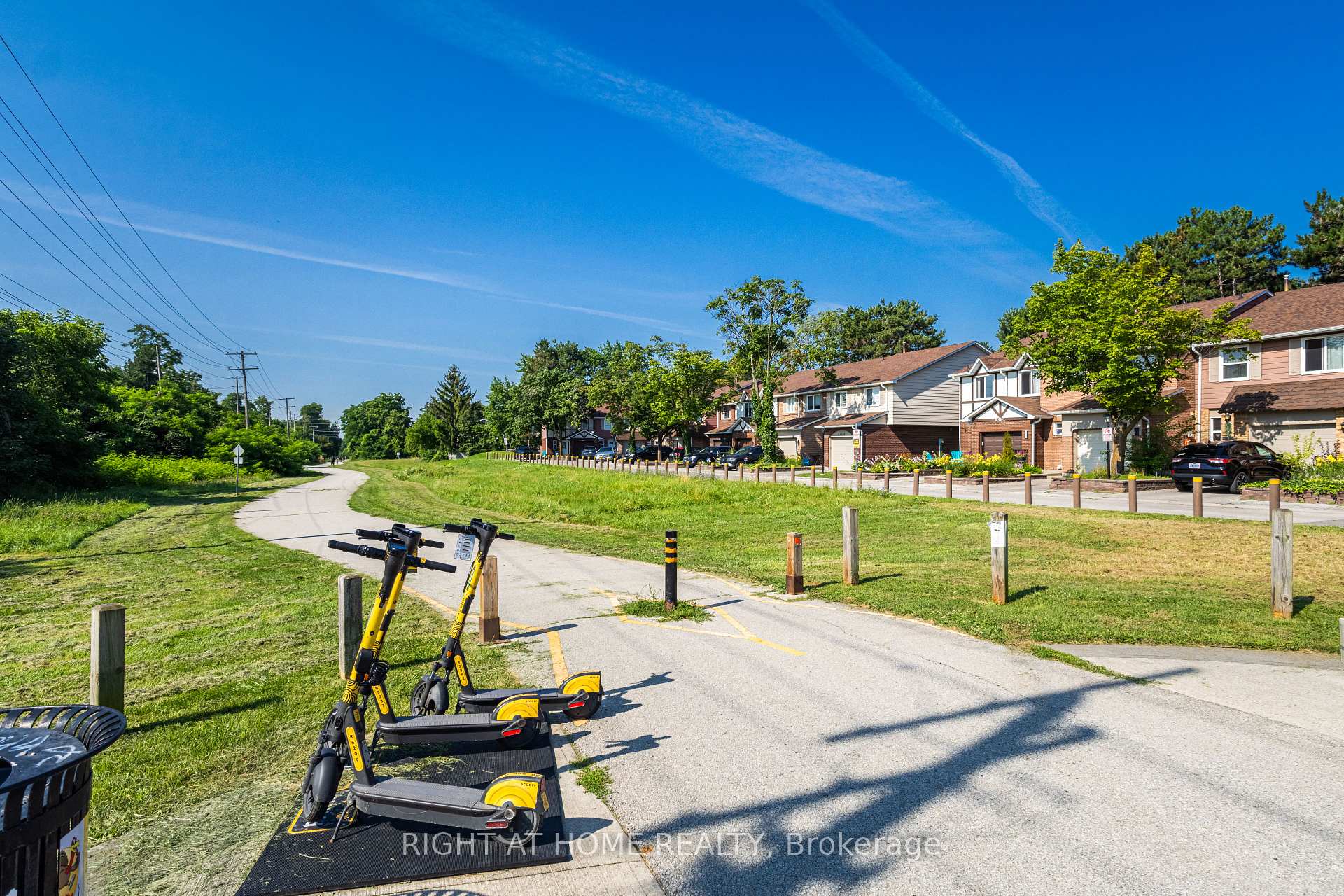 Photo 33 of Unit 2, 4191 Longmoor Drive, Burlington, Shoreacres — HOMEH