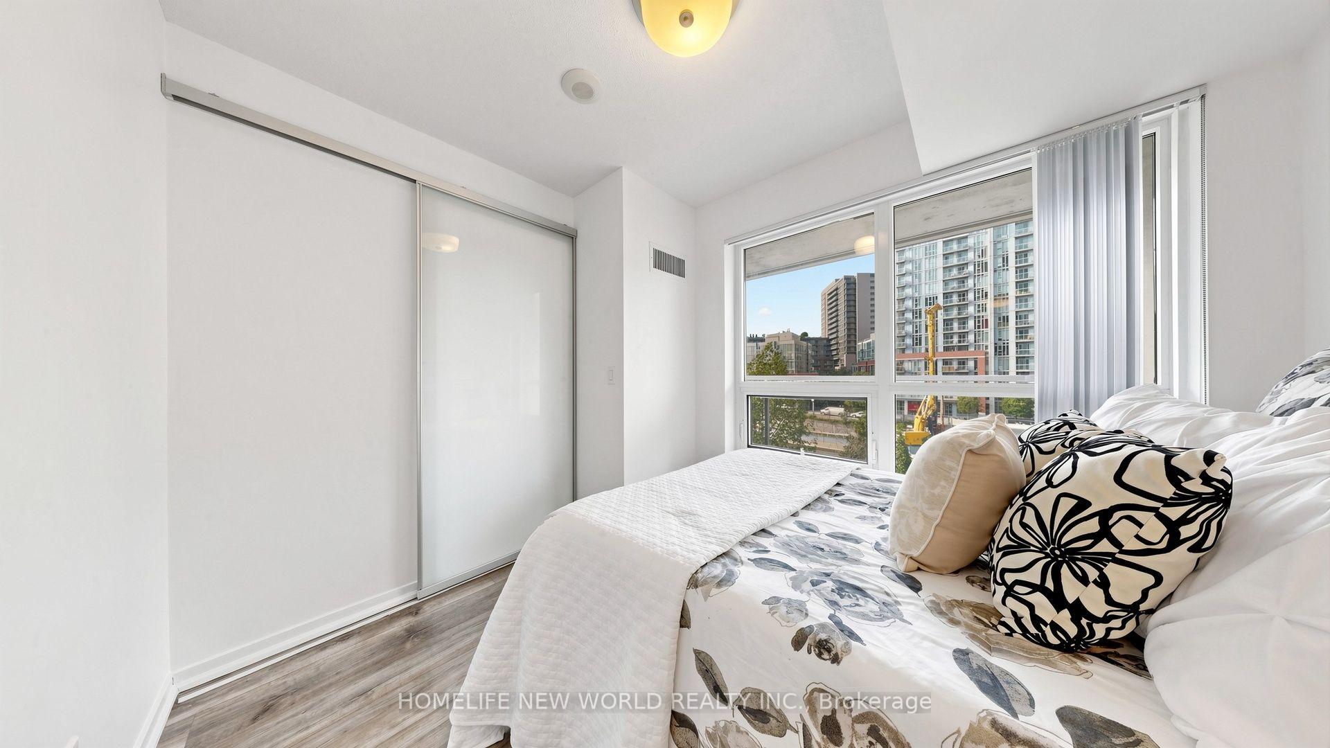 Photo 14 of Unit 425, 38 Joe Shuster Way, Toronto, Niagara — HOMEH