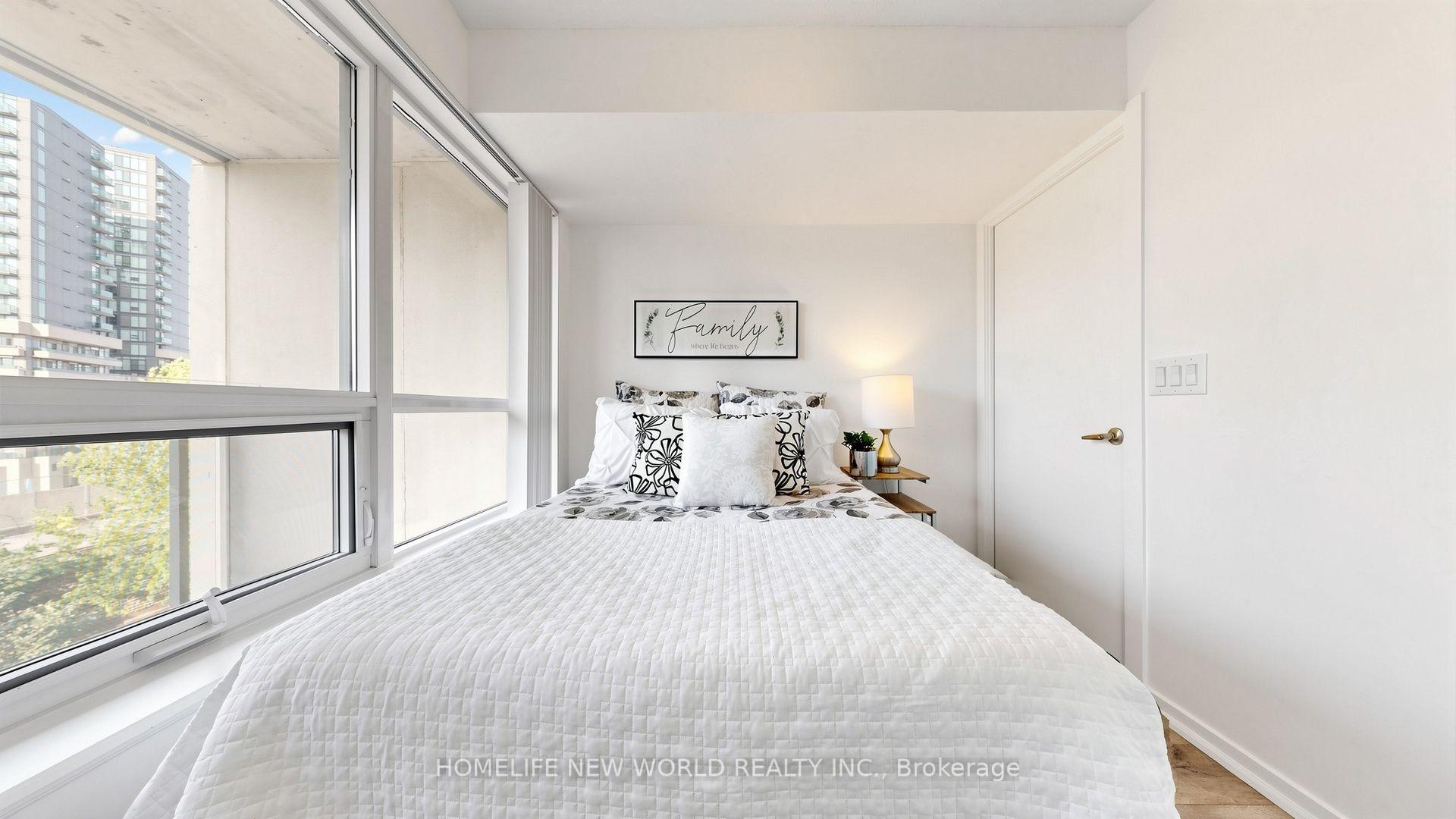 Photo 15 of Unit 425, 38 Joe Shuster Way, Toronto, Niagara — HOMEH