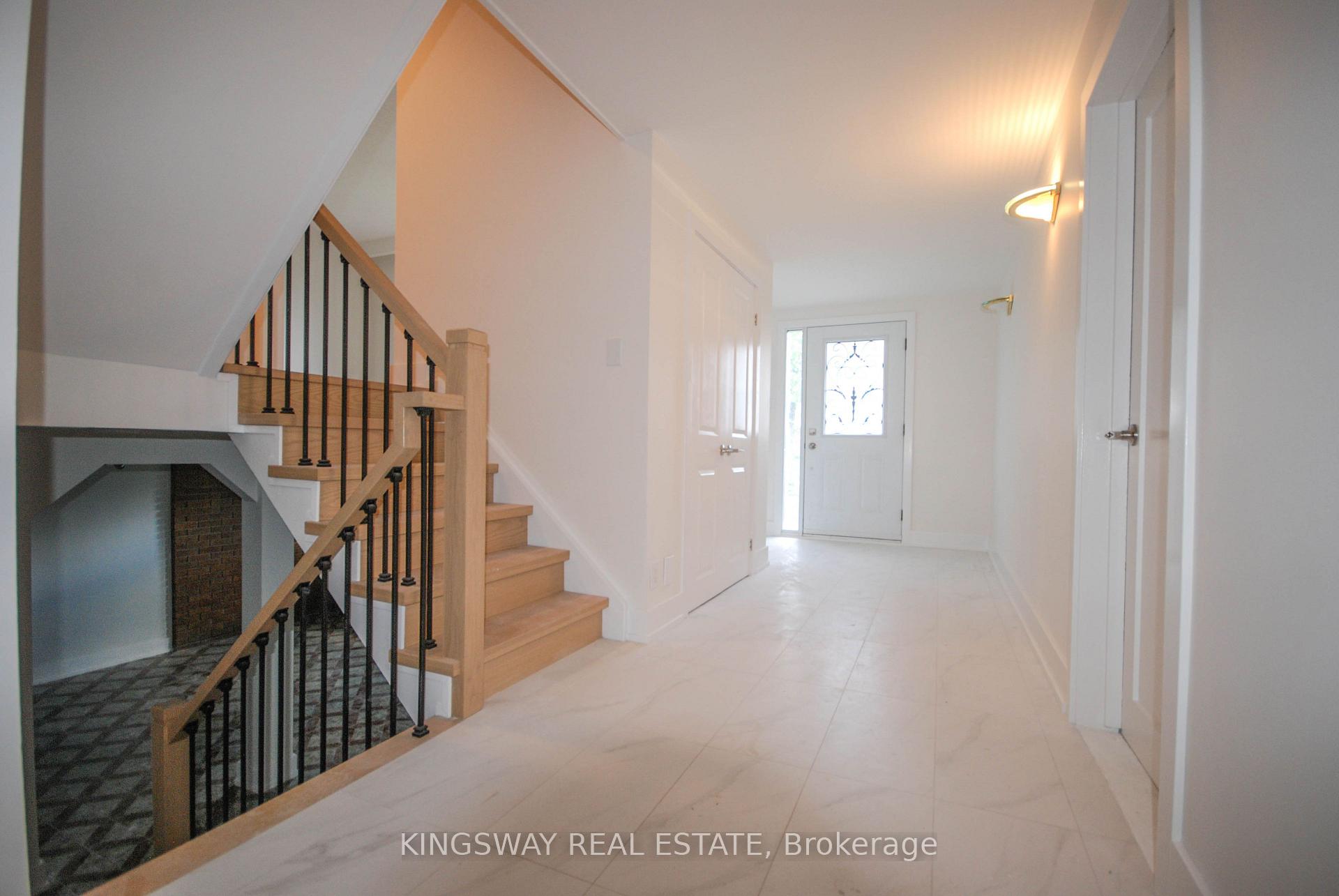 Photo 4 of 24 Archdekin Drive, Brampton, Madoc — HOMEH
