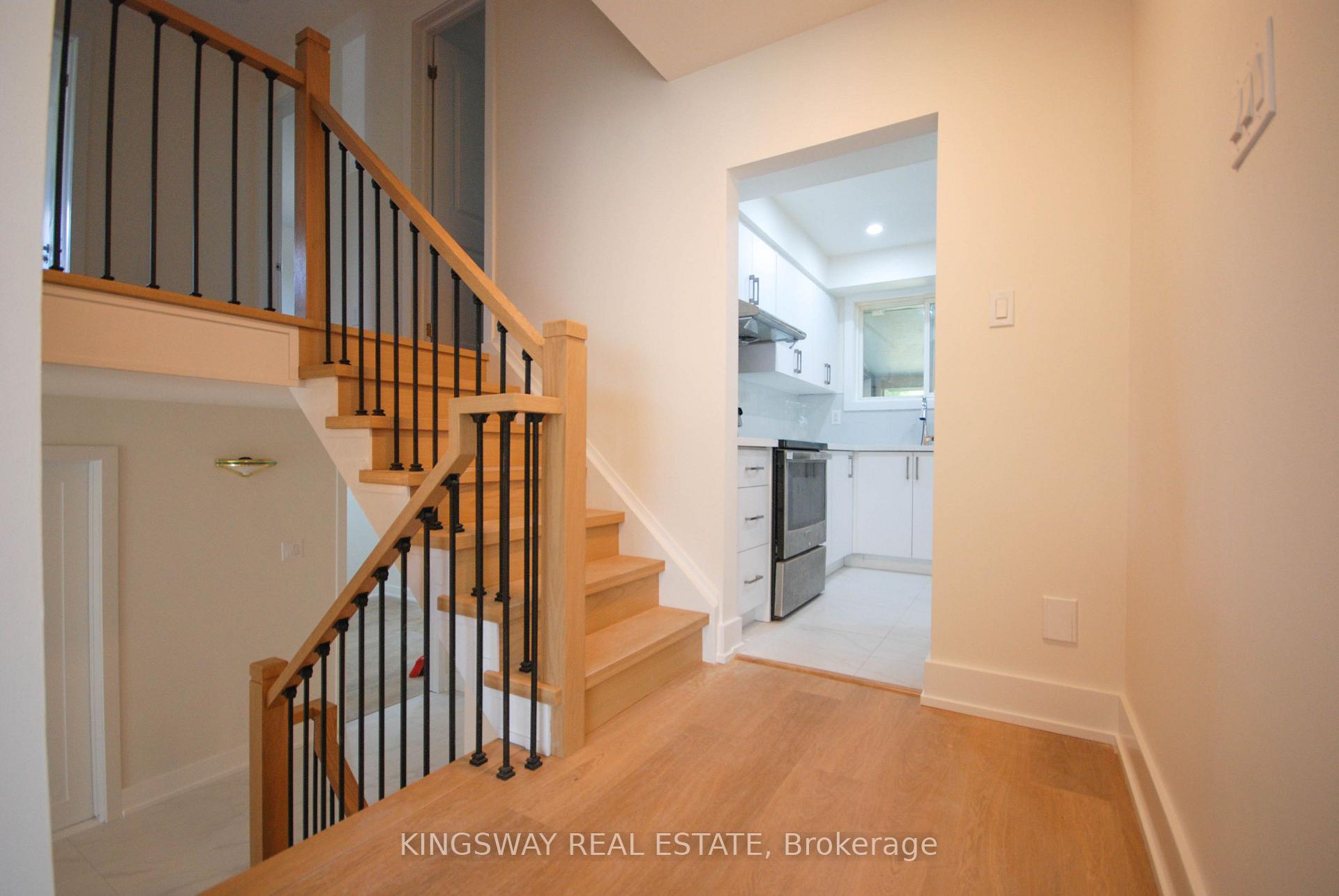 Photo 5 of 24 Archdekin Drive, Brampton, Madoc — HOMEH