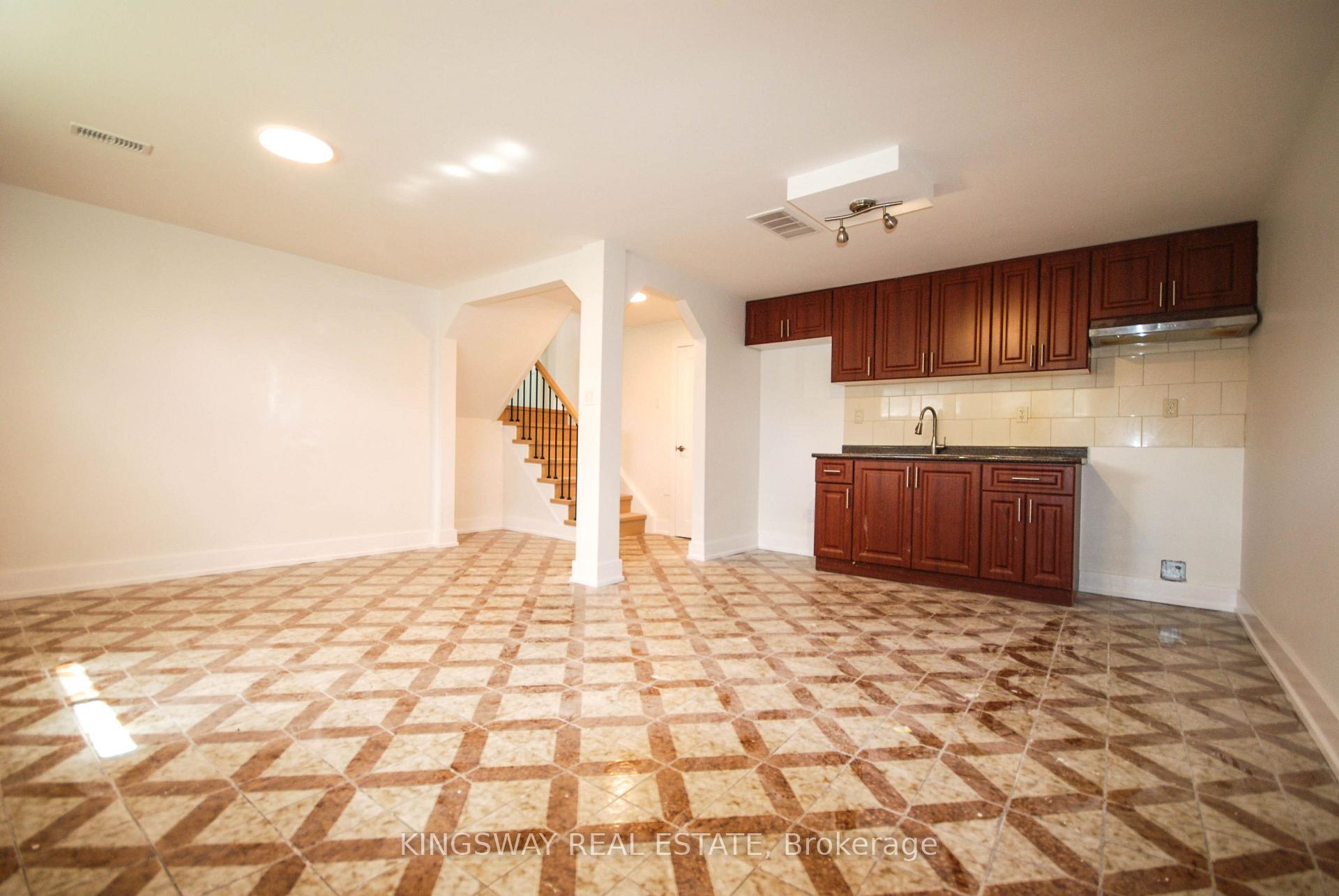 Photo 23 of 24 Archdekin Drive, Brampton, Madoc — HOMEH