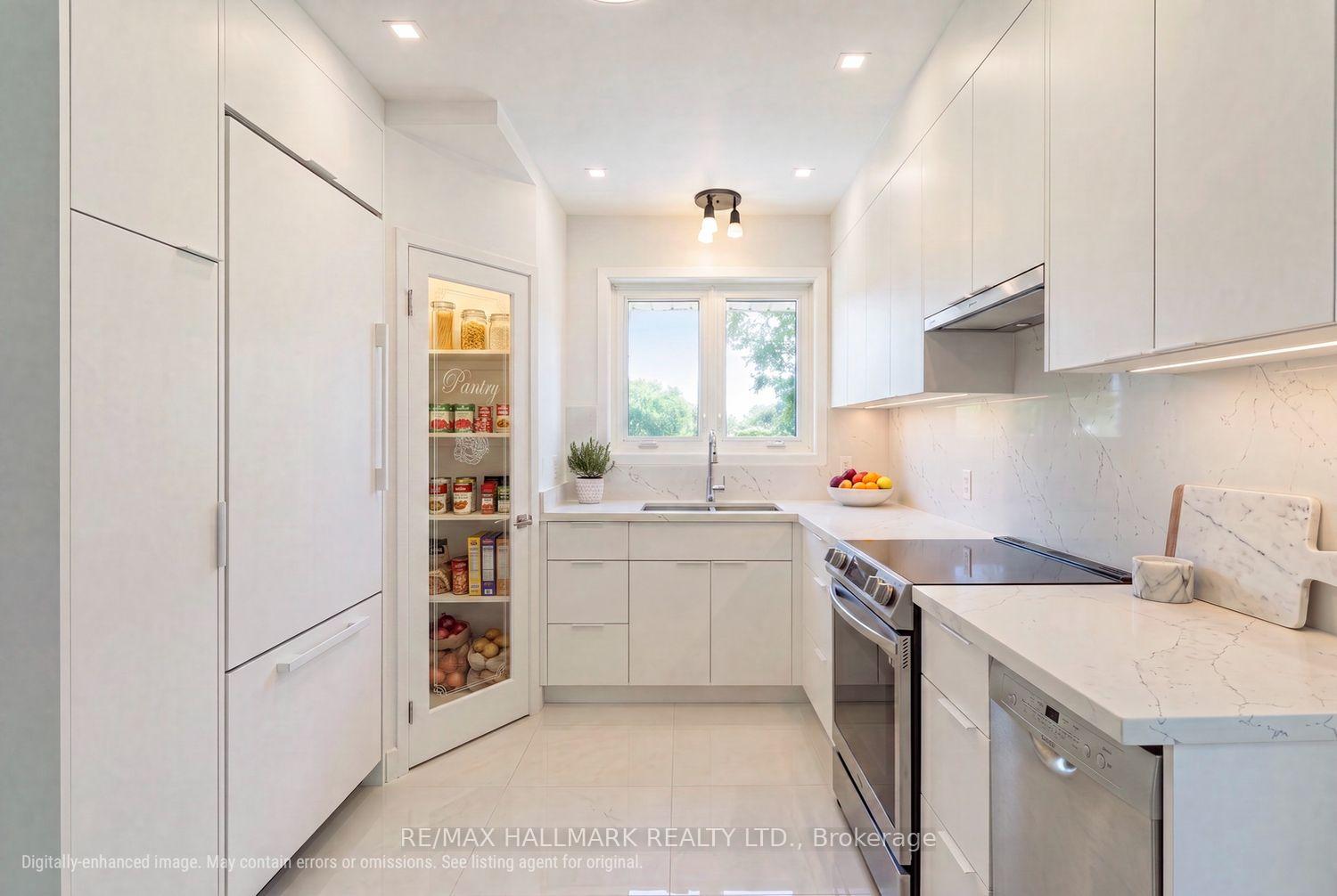Photo 7 of 26 Flowertown Avenue, Brampton, Northwood Park — HOMEH