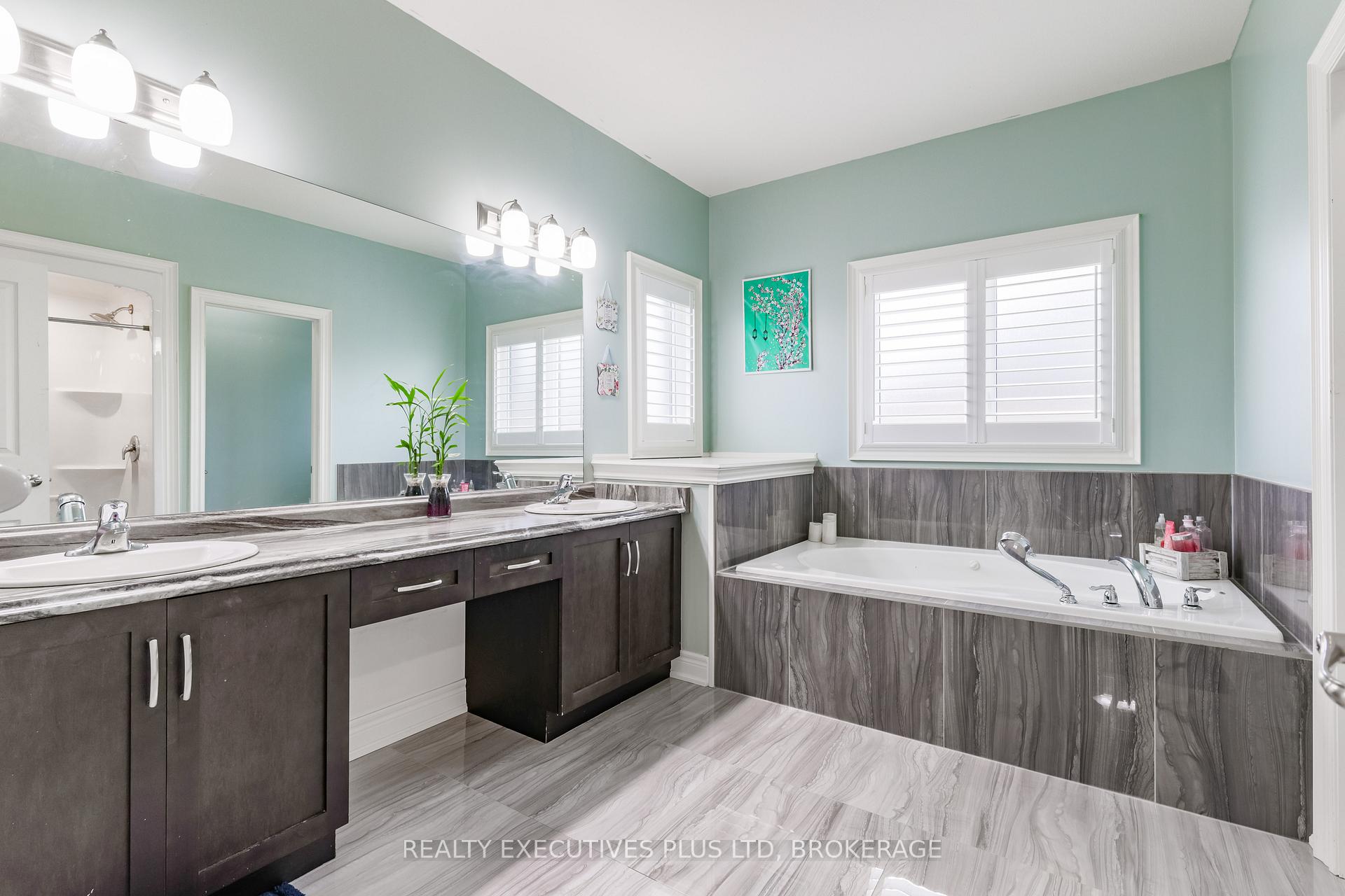 Photo 30 of 9211 Tallgrass Avenue, Niagara Falls, Lyons Creek — HOMEH