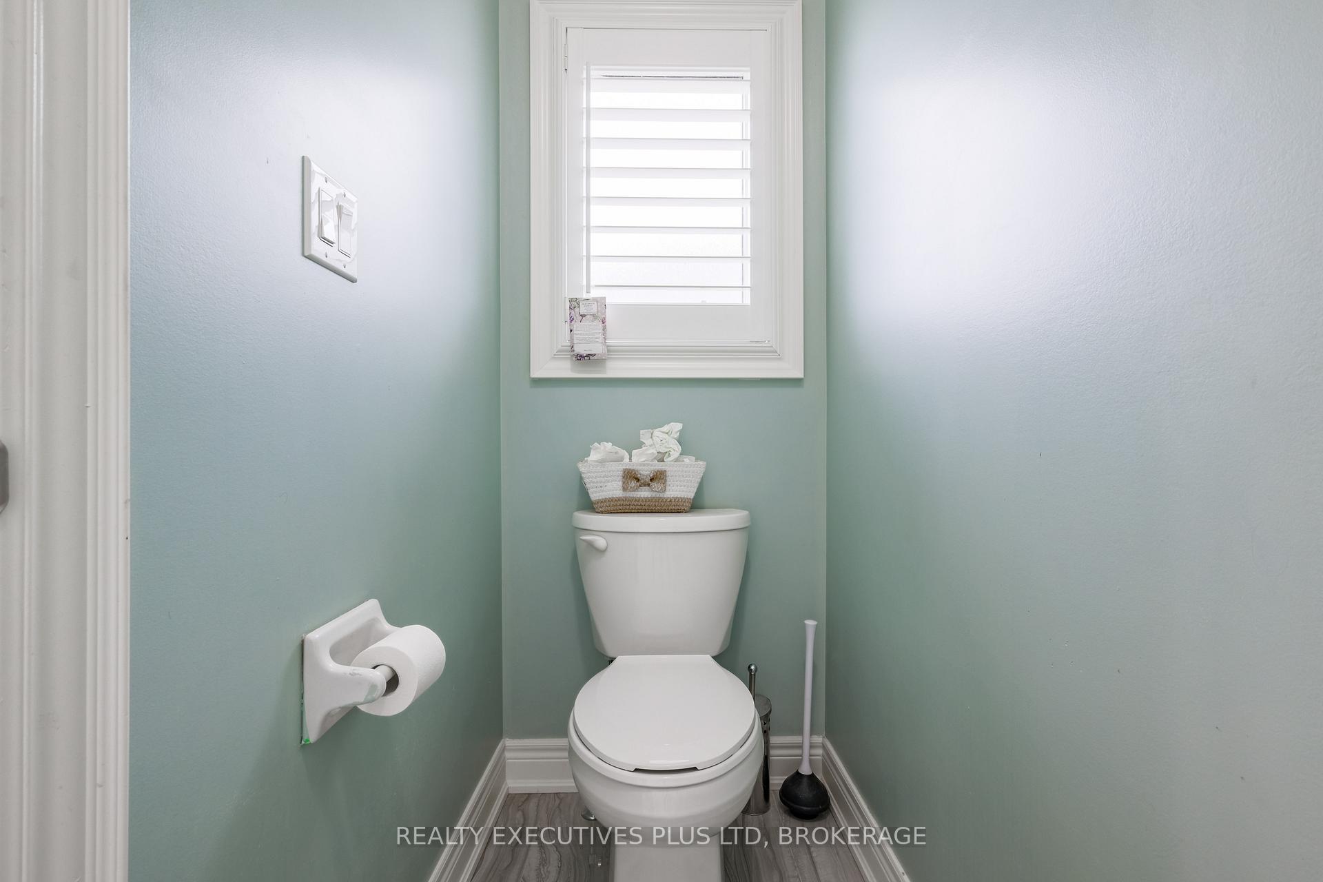 Photo 32 of 9211 Tallgrass Avenue, Niagara Falls, Lyons Creek — HOMEH