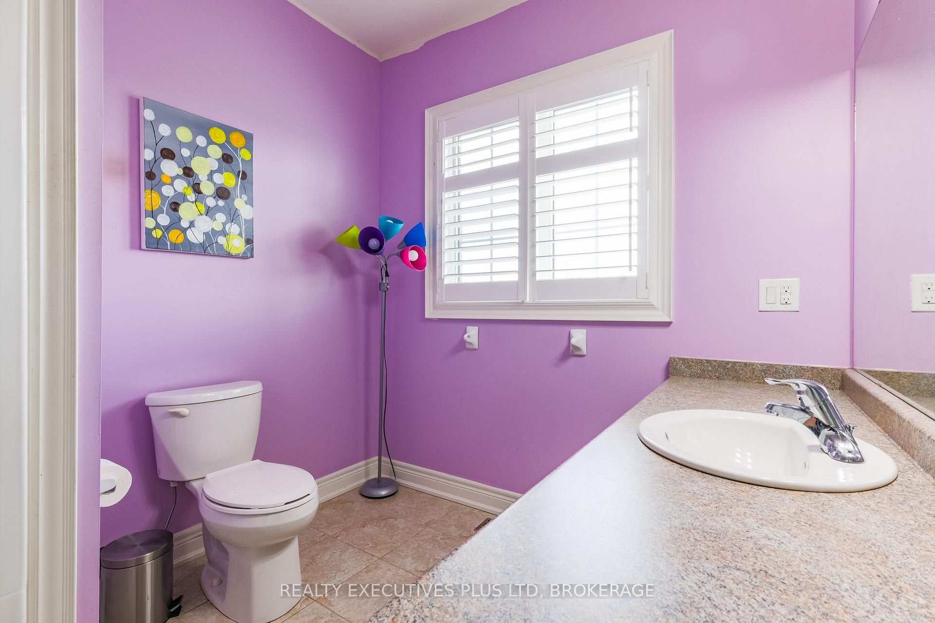 Photo 33 of 9211 Tallgrass Avenue, Niagara Falls, Lyons Creek — HOMEH