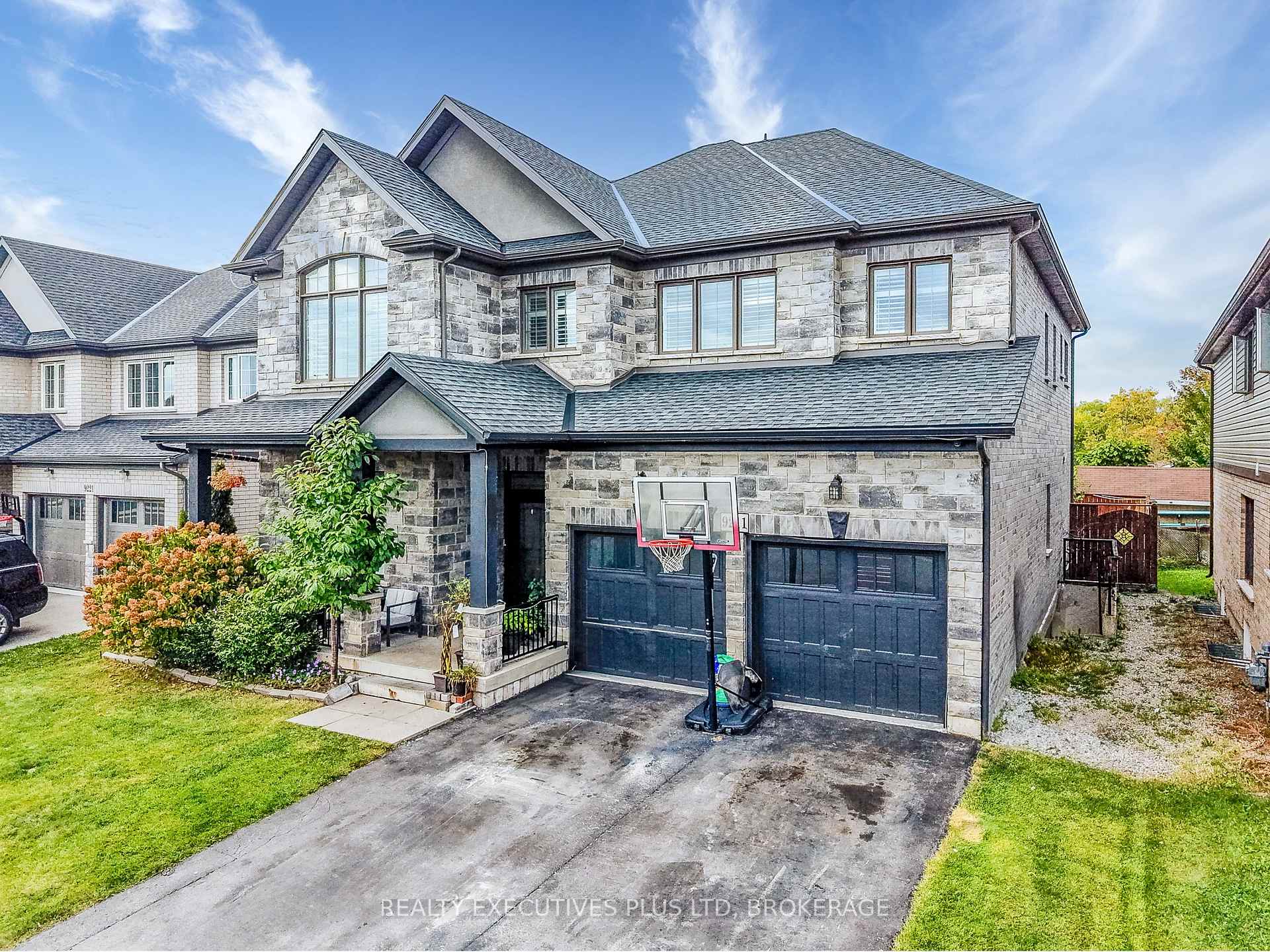 Photo 44 of 9211 Tallgrass Avenue, Niagara Falls, Lyons Creek — HOMEH