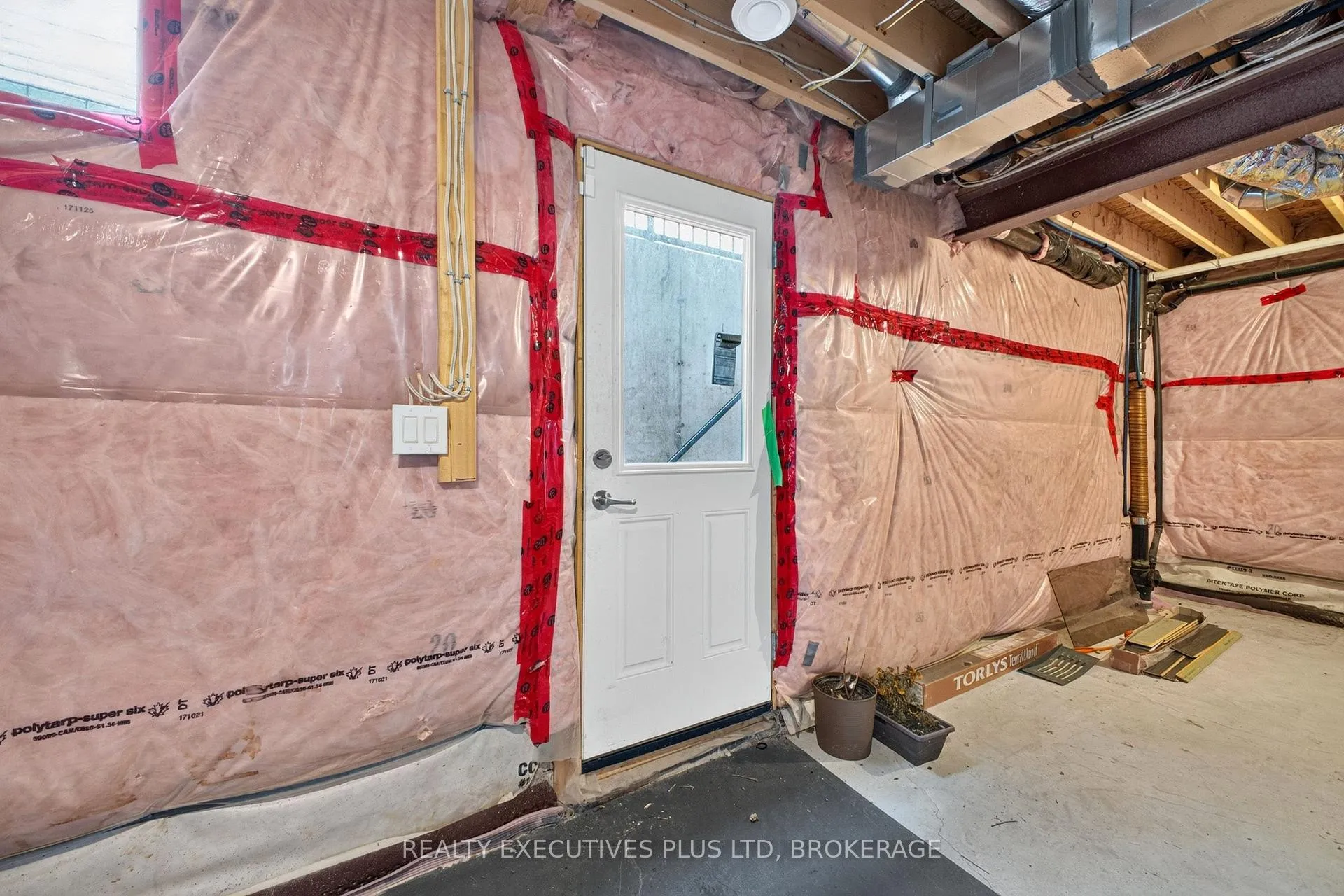 Photo 52 of 9211 Tallgrass Avenue, Niagara Falls, Lyons Creek — HOMEH