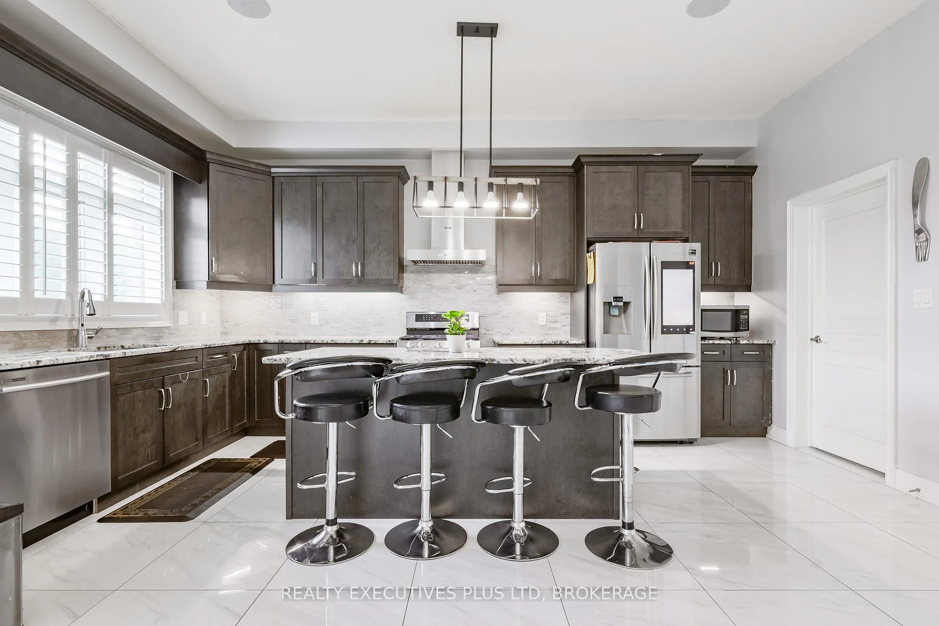 Photo 11 of 9211 Tallgrass Avenue, Niagara Falls, Lyons Creek — HOMEH