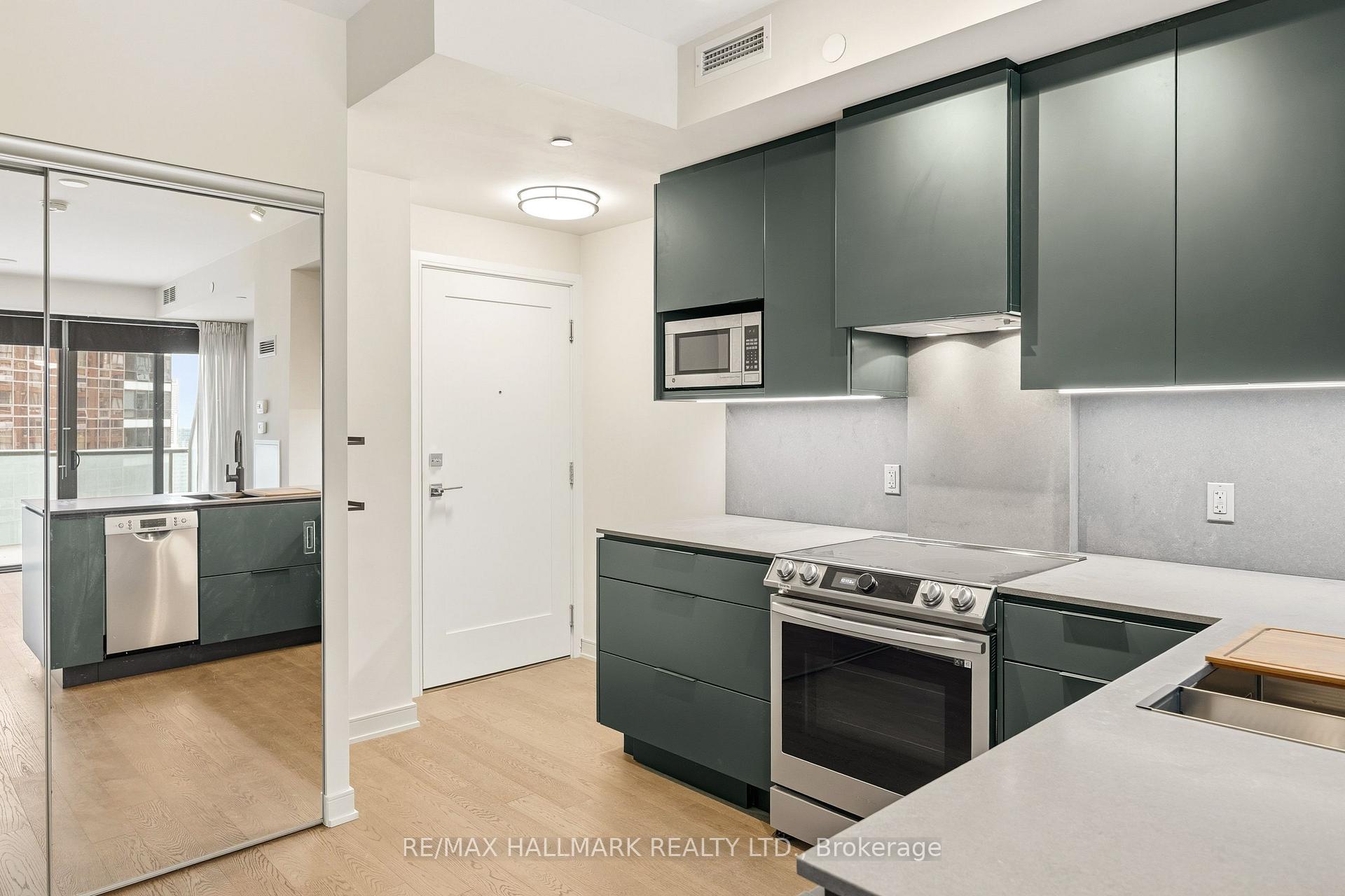 Photo 7 of Unit 1811, 57 St Joseph Street, Toronto, Bay Street Corridor — HOMEH