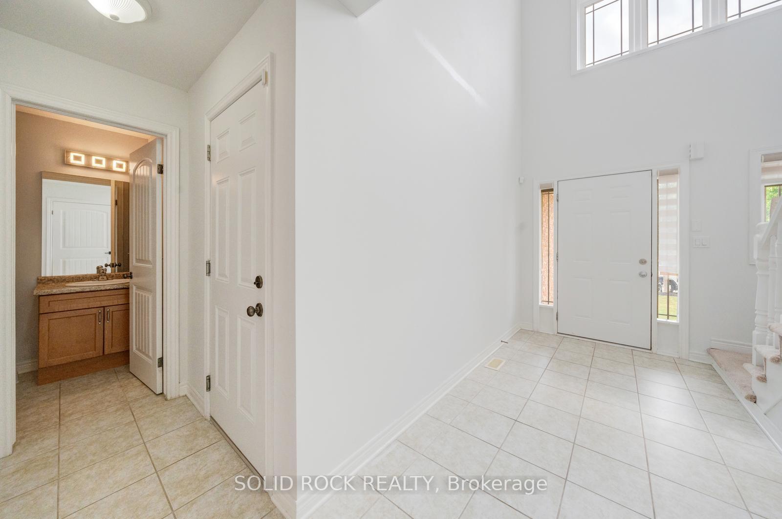 Photo 6 of 8435 Kelsey Crescent, Niagara Falls, Forestview — HOMEH