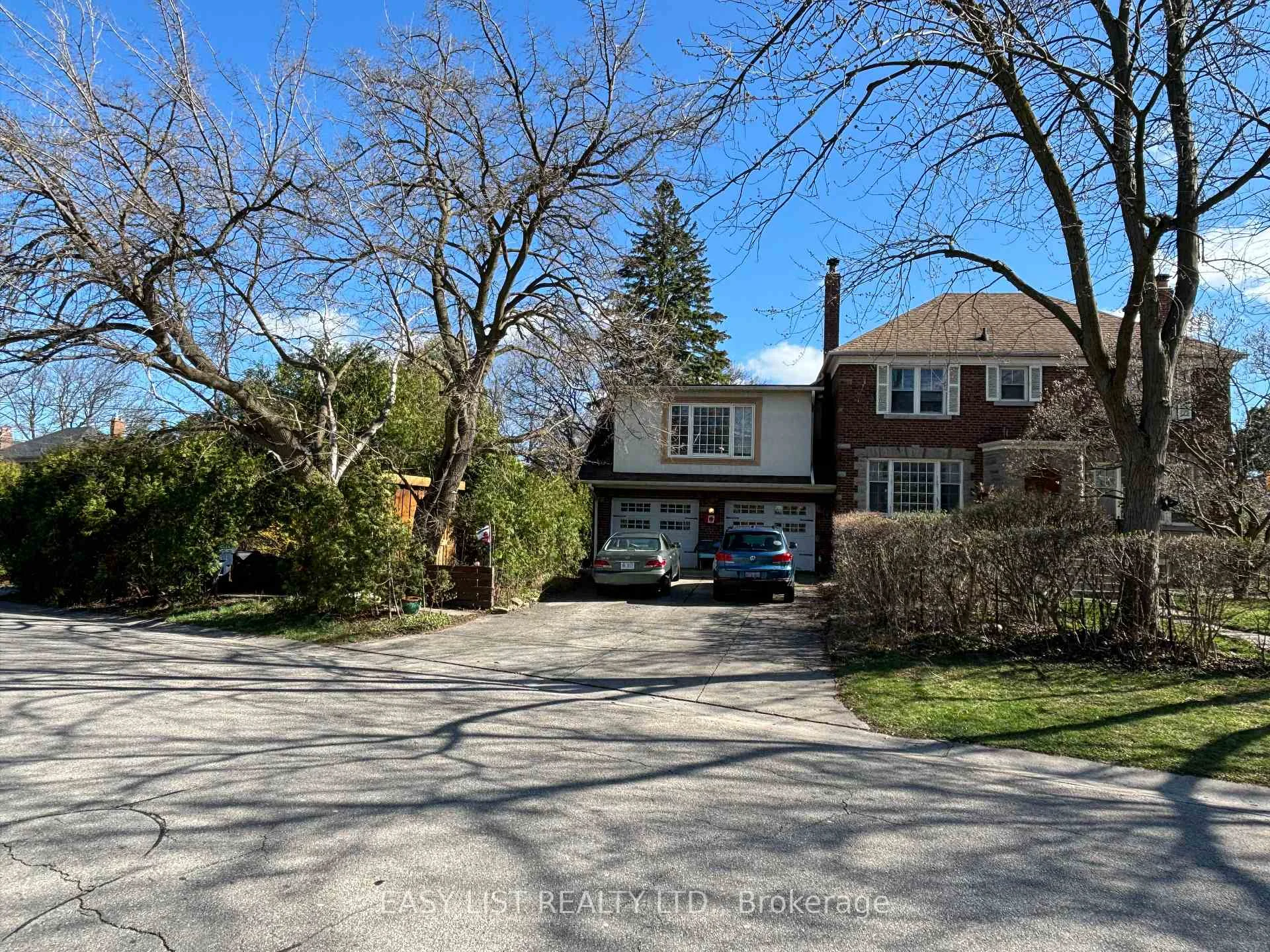 Photo 6 of 205 Ridley Boulevard, Toronto, Bedford Park-Nortown — HOMEH