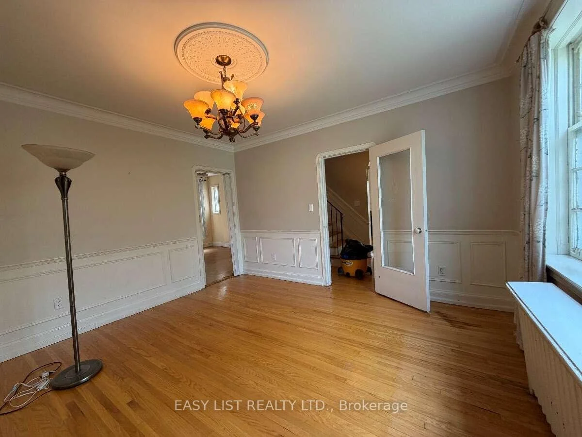 Photo 99 of 205 Ridley Boulevard, Toronto, Bedford Park-Nortown — HOMEH
