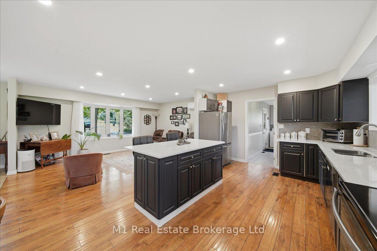 Photo 9 of 2 Conder Drive, Oro-Medonte, Rural Oro-Medonte — HOMEH