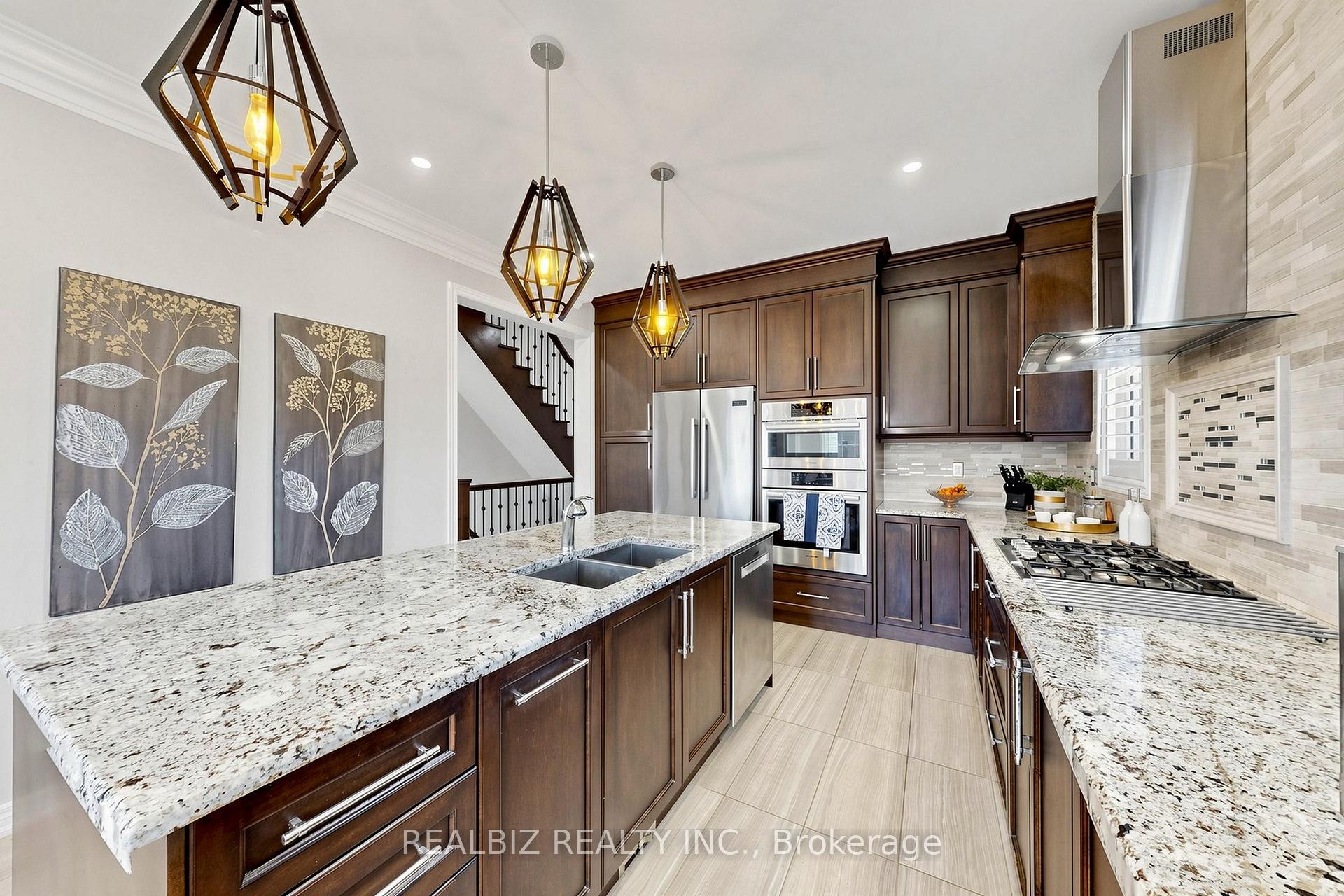 Photo 9 of 37 Alamosa Court, Brampton, Bram West — HOMEH