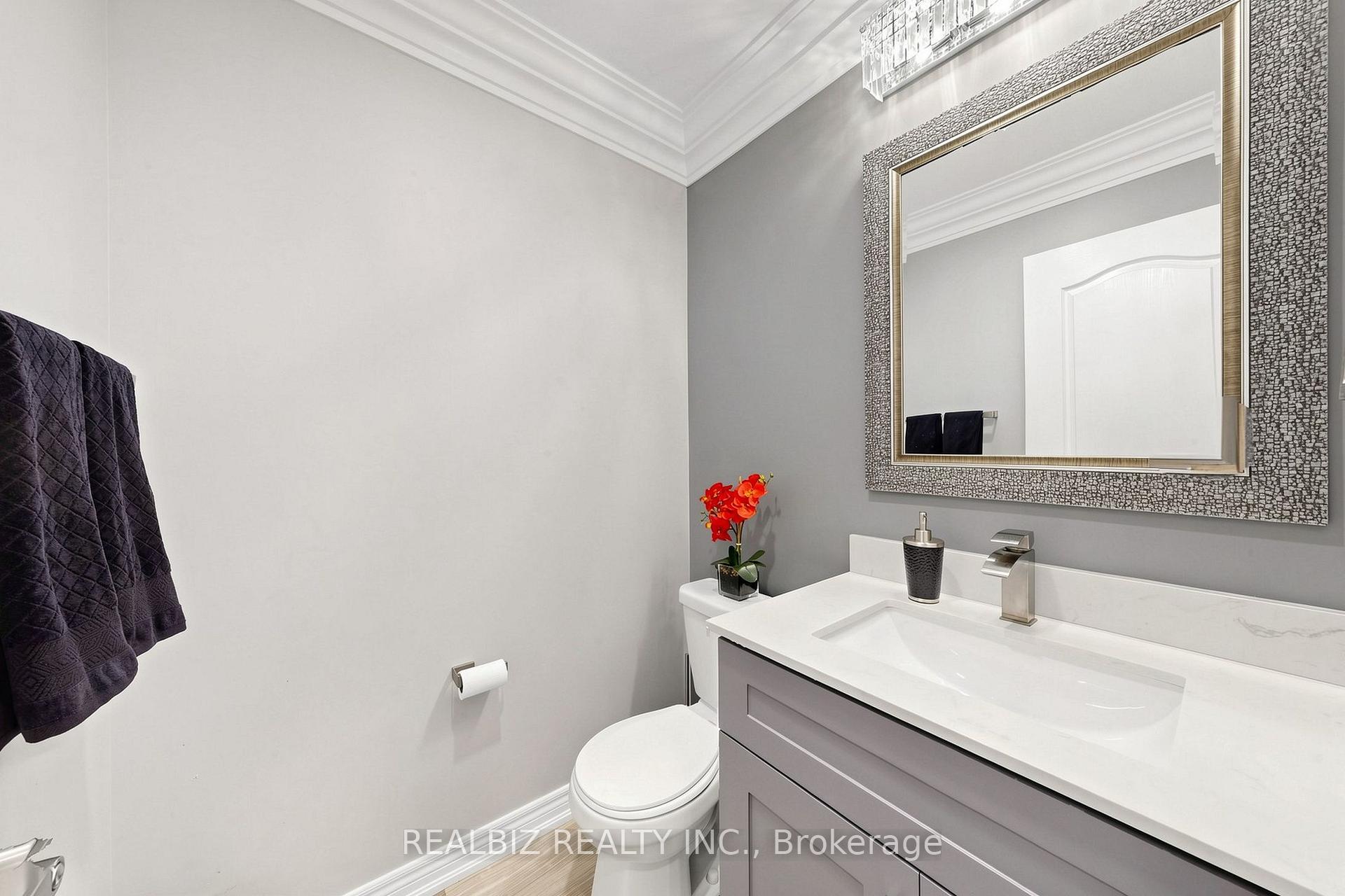 Photo 12 of 37 Alamosa Court, Brampton, Bram West — HOMEH