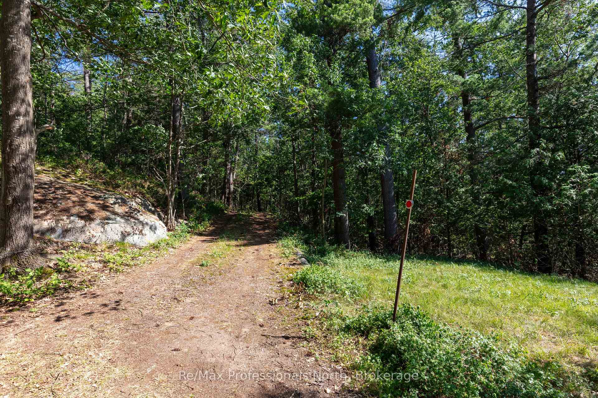 Photo 12 of 1102 Unit 2 Clipsham Road, Gravenhurst, Morrison — HOMEH