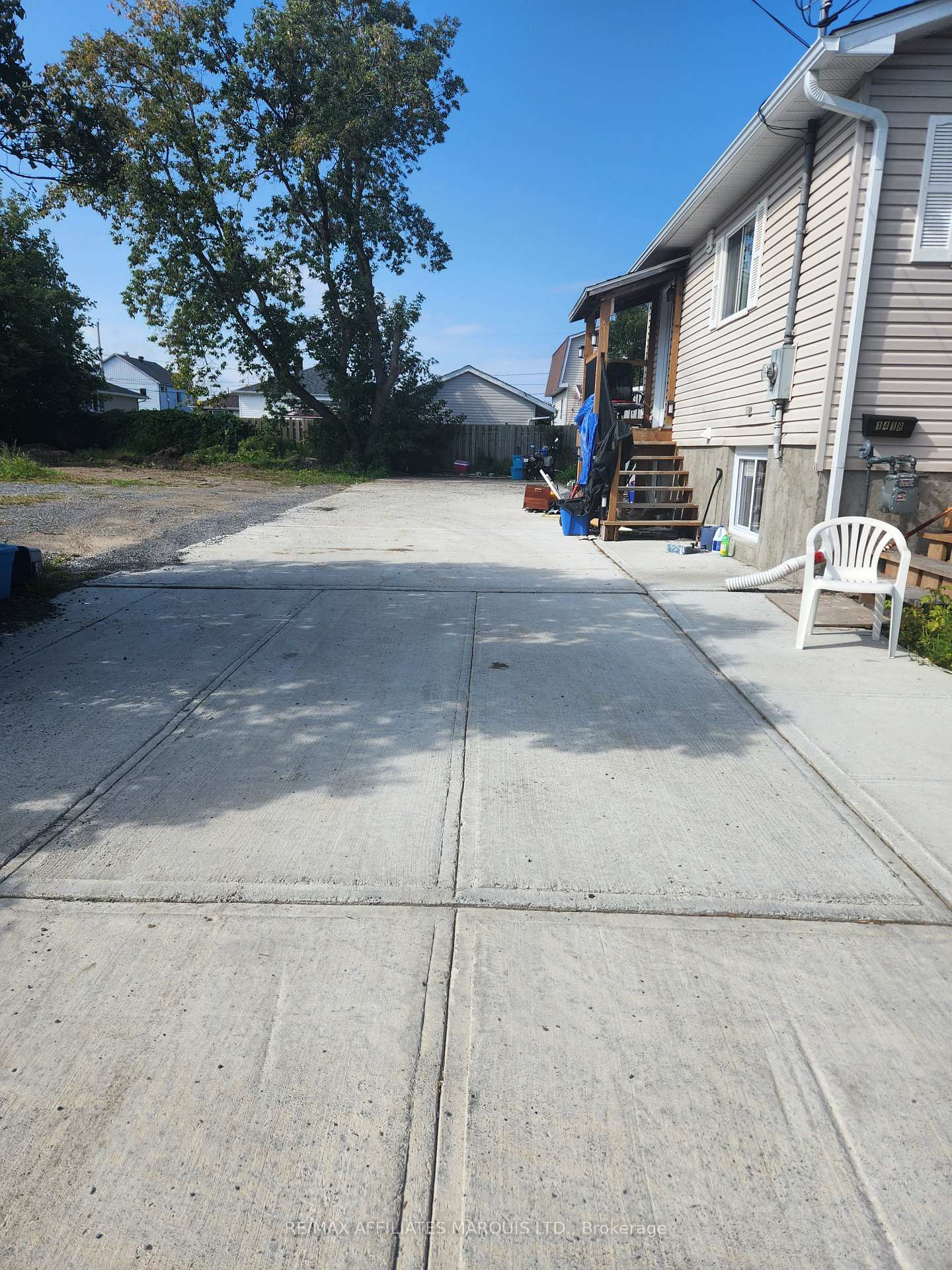 Photo 2 of 1418 Cumberland Street, Cornwall, Cornwall — HOMEH