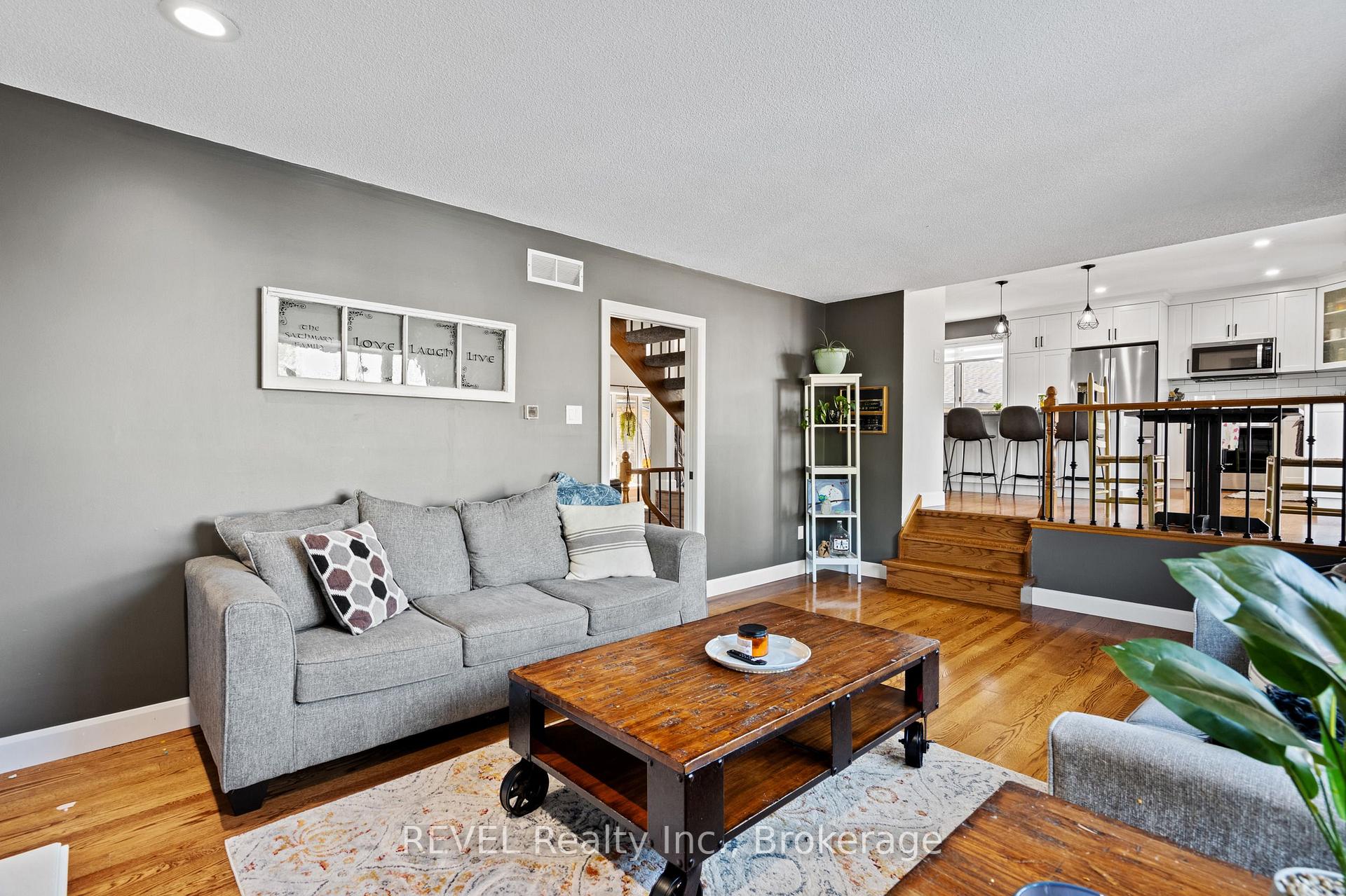 Photo 13 of 13 Bartok Crescent, Port Colborne, Main Street — HOMEH