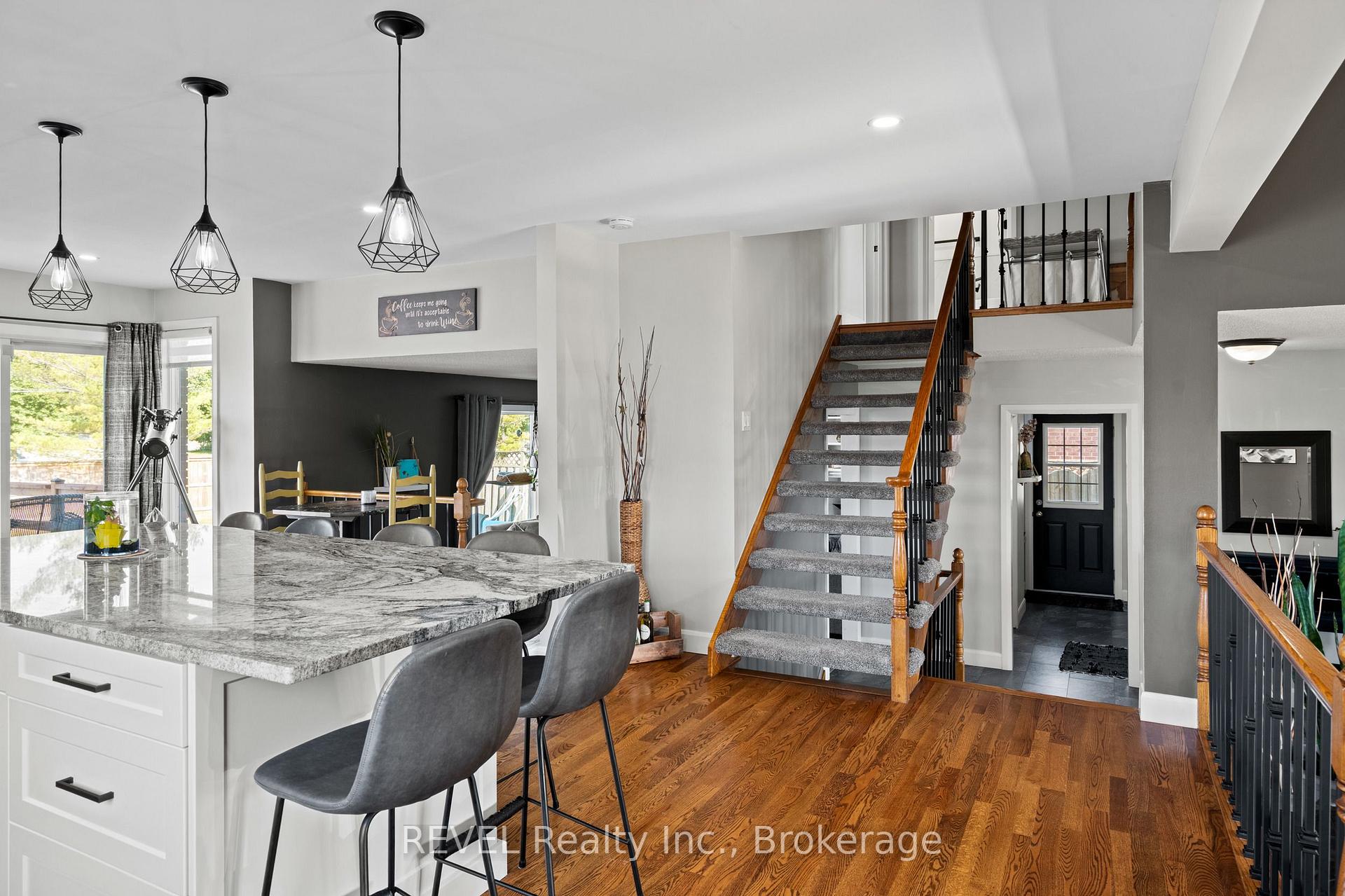 Photo 20 of 13 Bartok Crescent, Port Colborne, Main Street — HOMEH